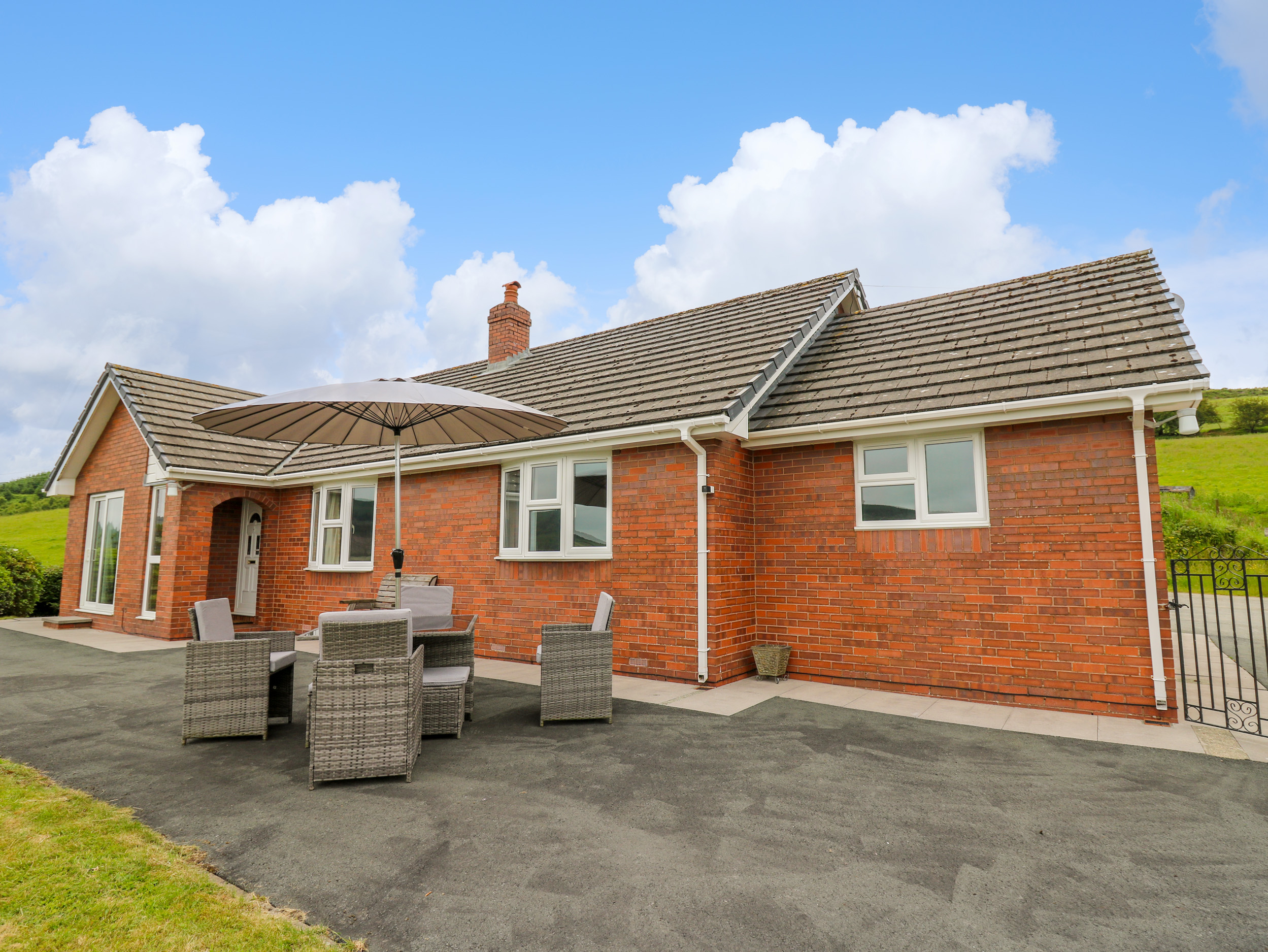 3 bedroom Cottage for rent in Rhayader