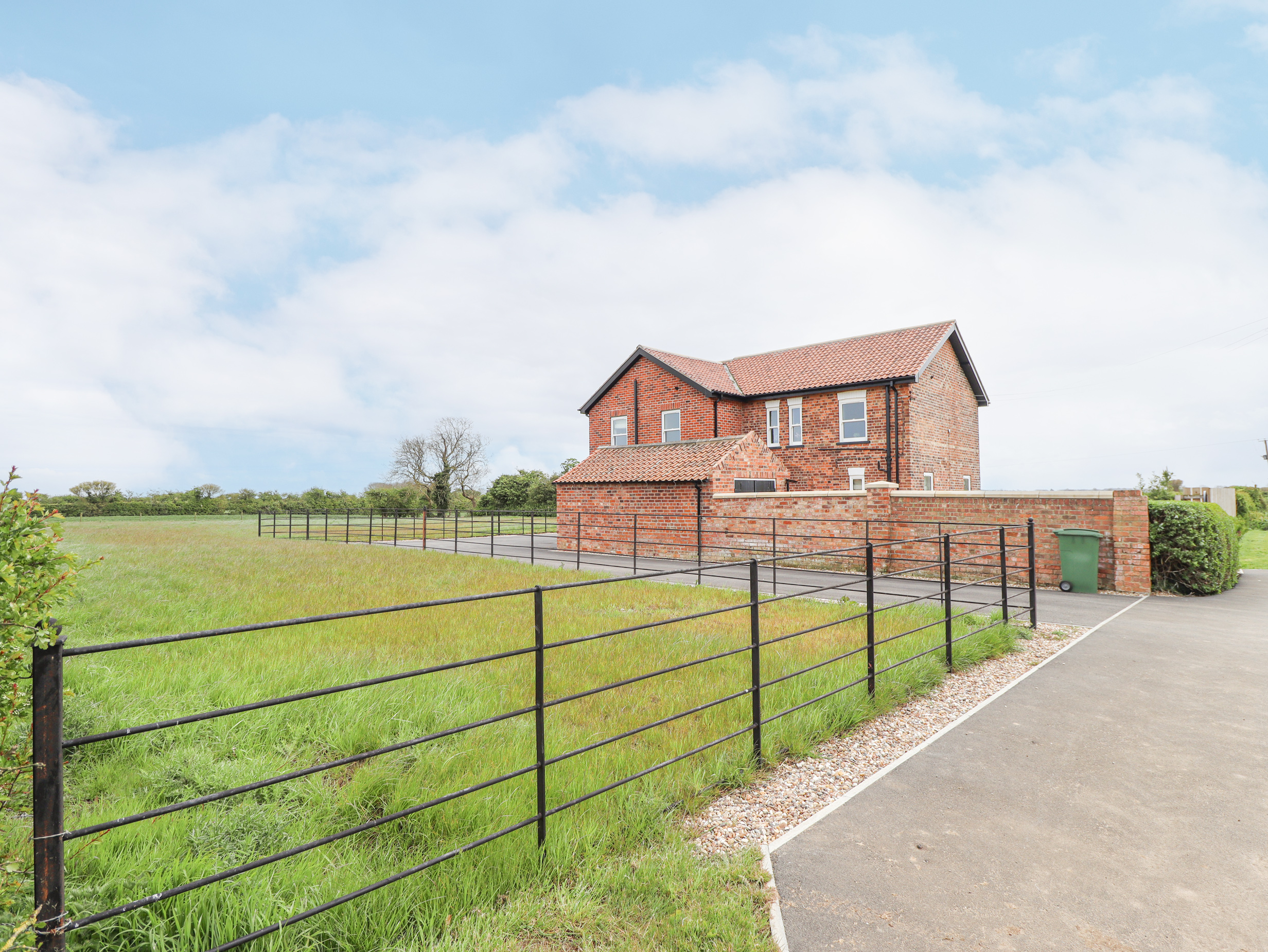 4 bedroom Cottage for rent in Hull