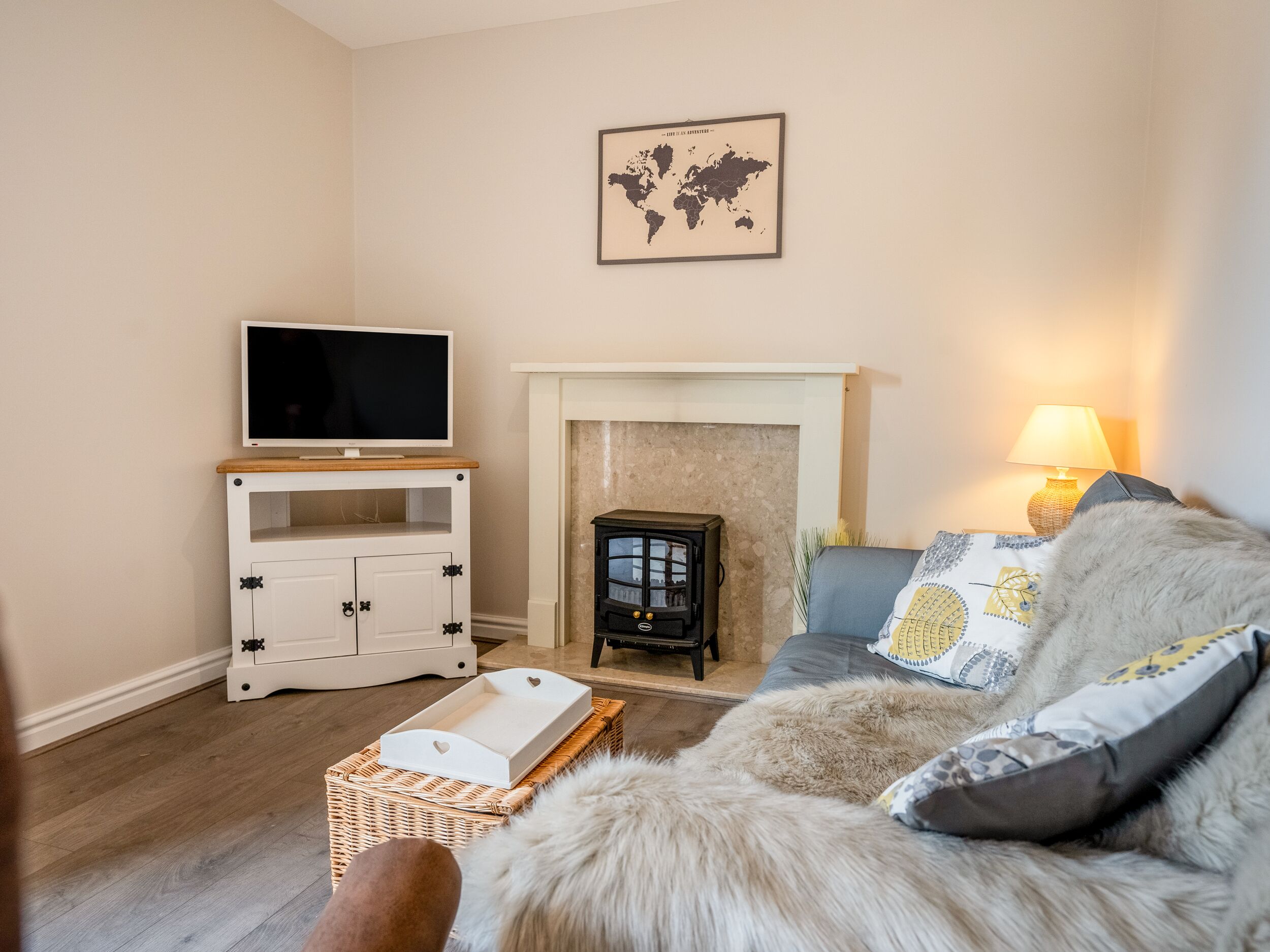 1 bedroom Cottage for rent in Richmond