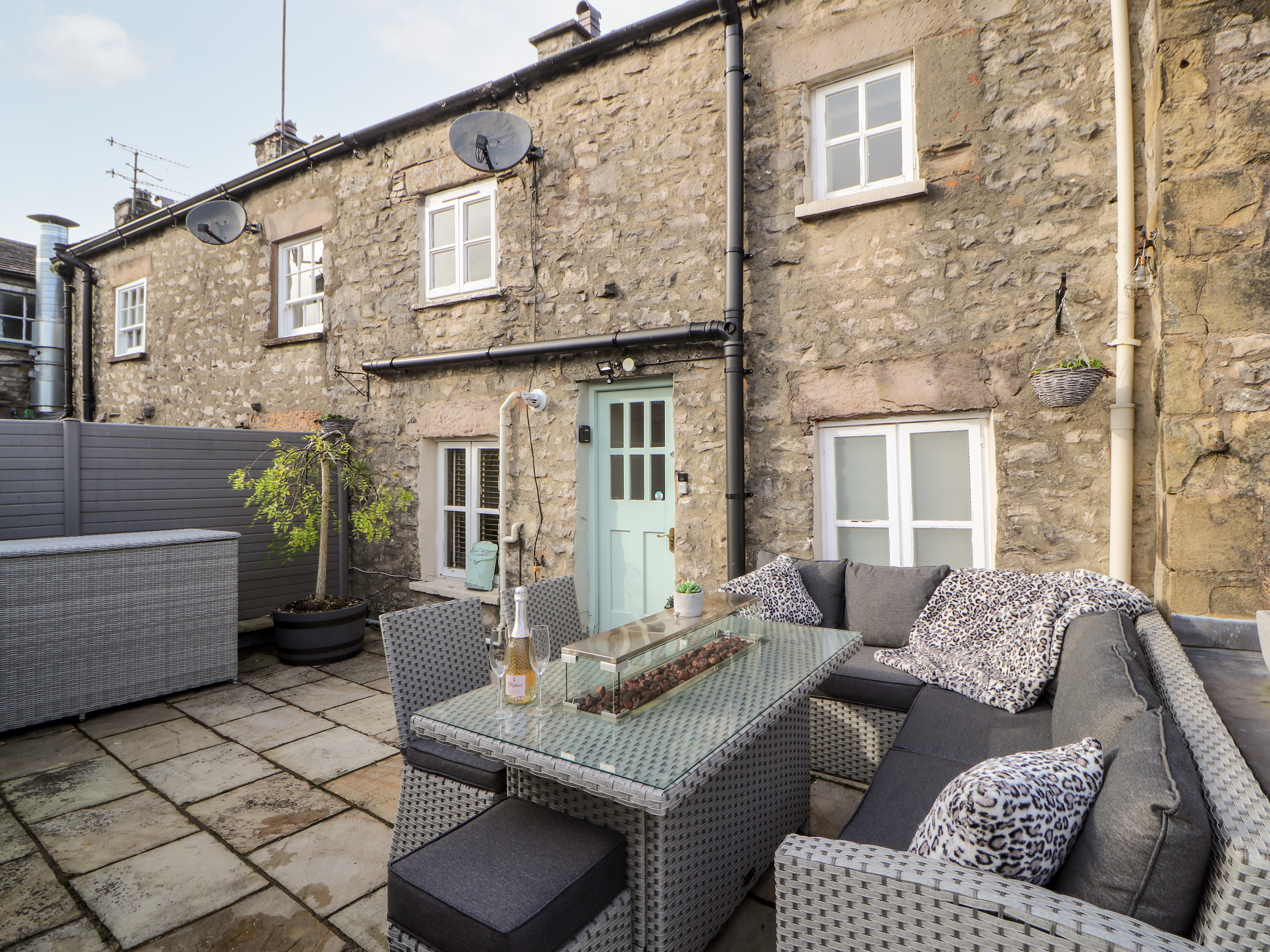 2 bedroom Cottage for rent in Kirkby Lonsdale