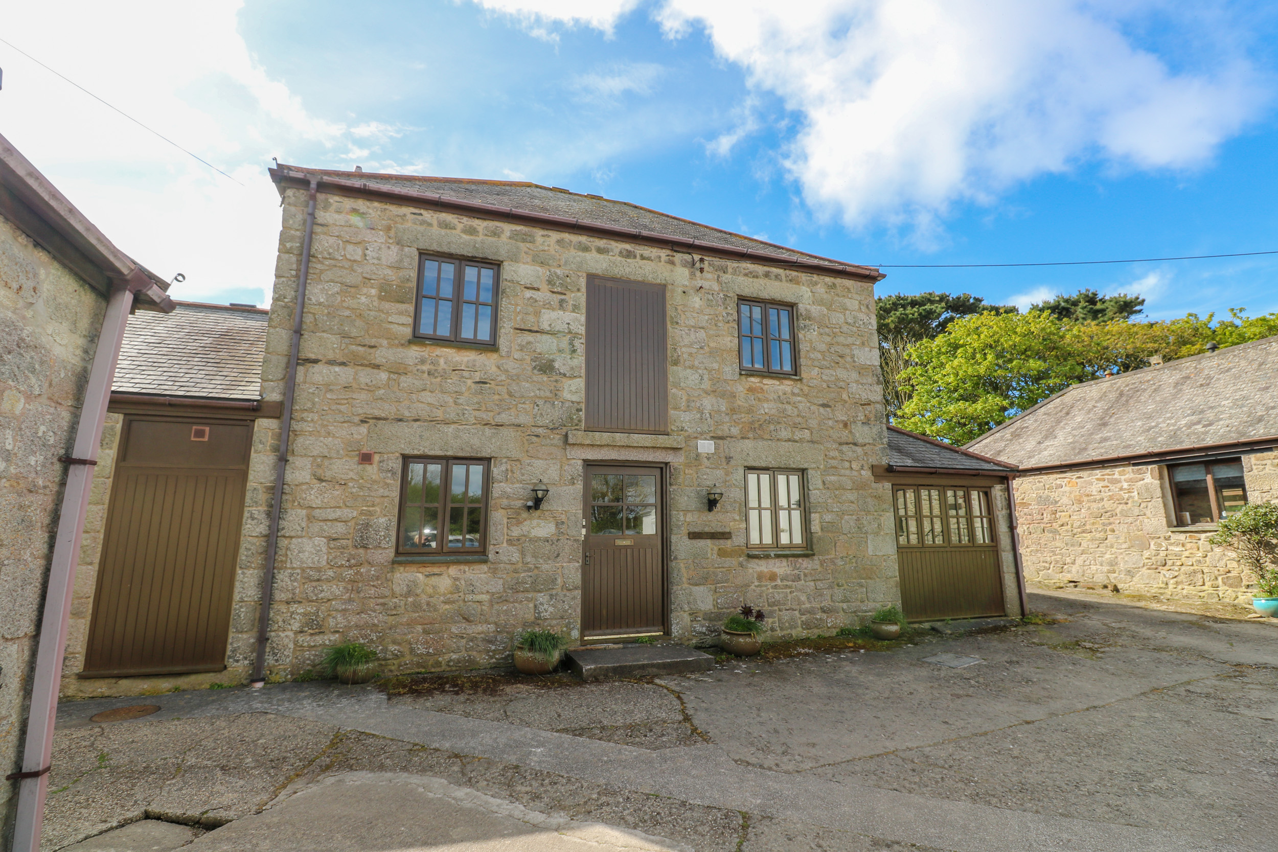 3 bedroom Cottage for rent in Rosudgeon