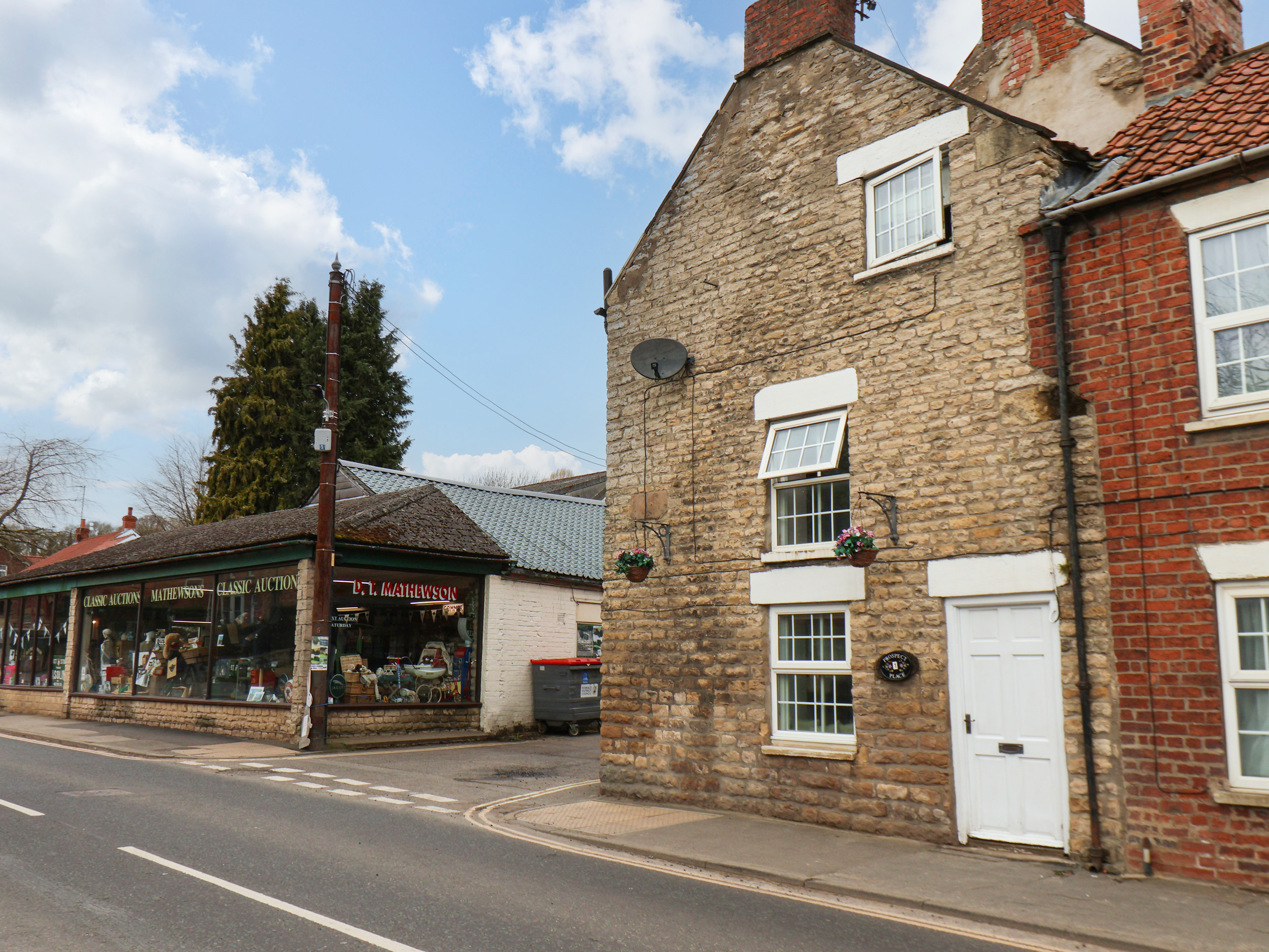 1 bedroom Cottage for rent in Pickering