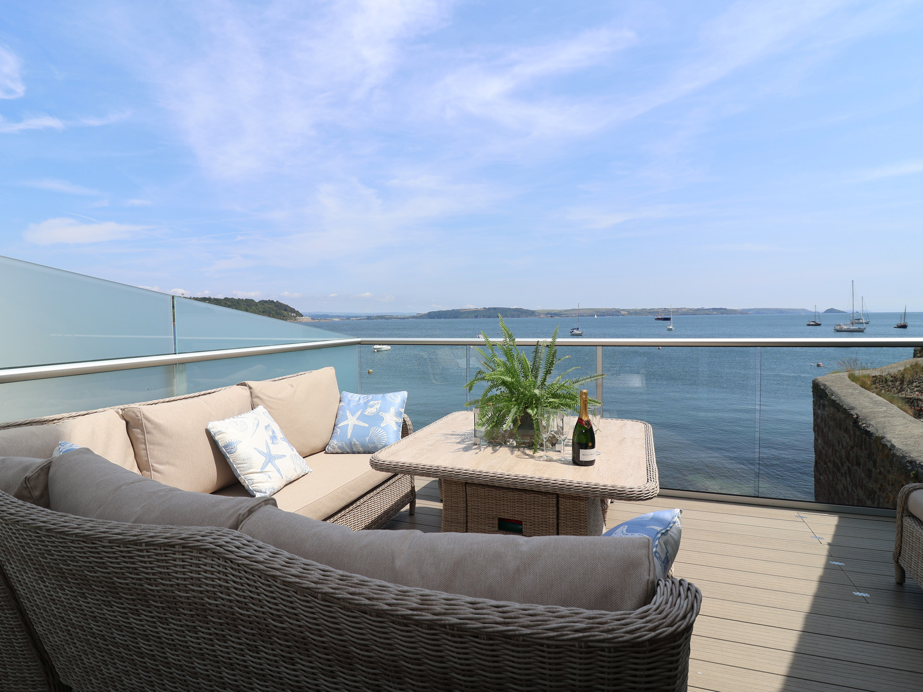 3 bedroom Cottage for rent in Cawsand