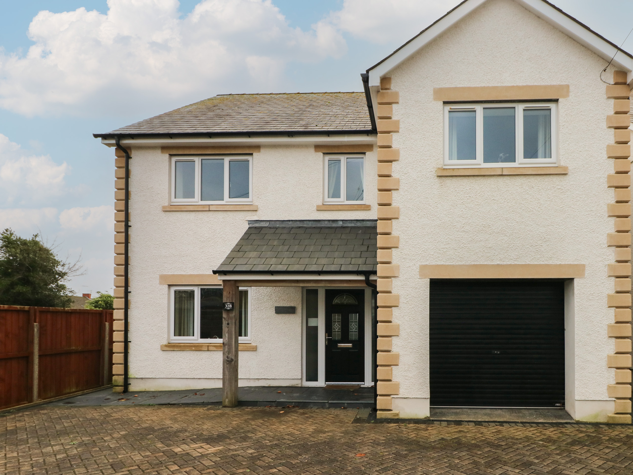 5 bedroom Cottage for rent in Burry Port