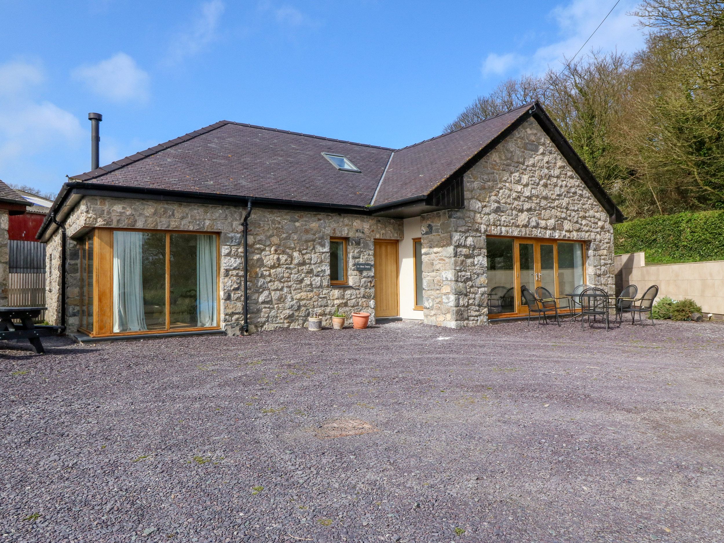 3 bedroom Cottage for rent in Beaumaris