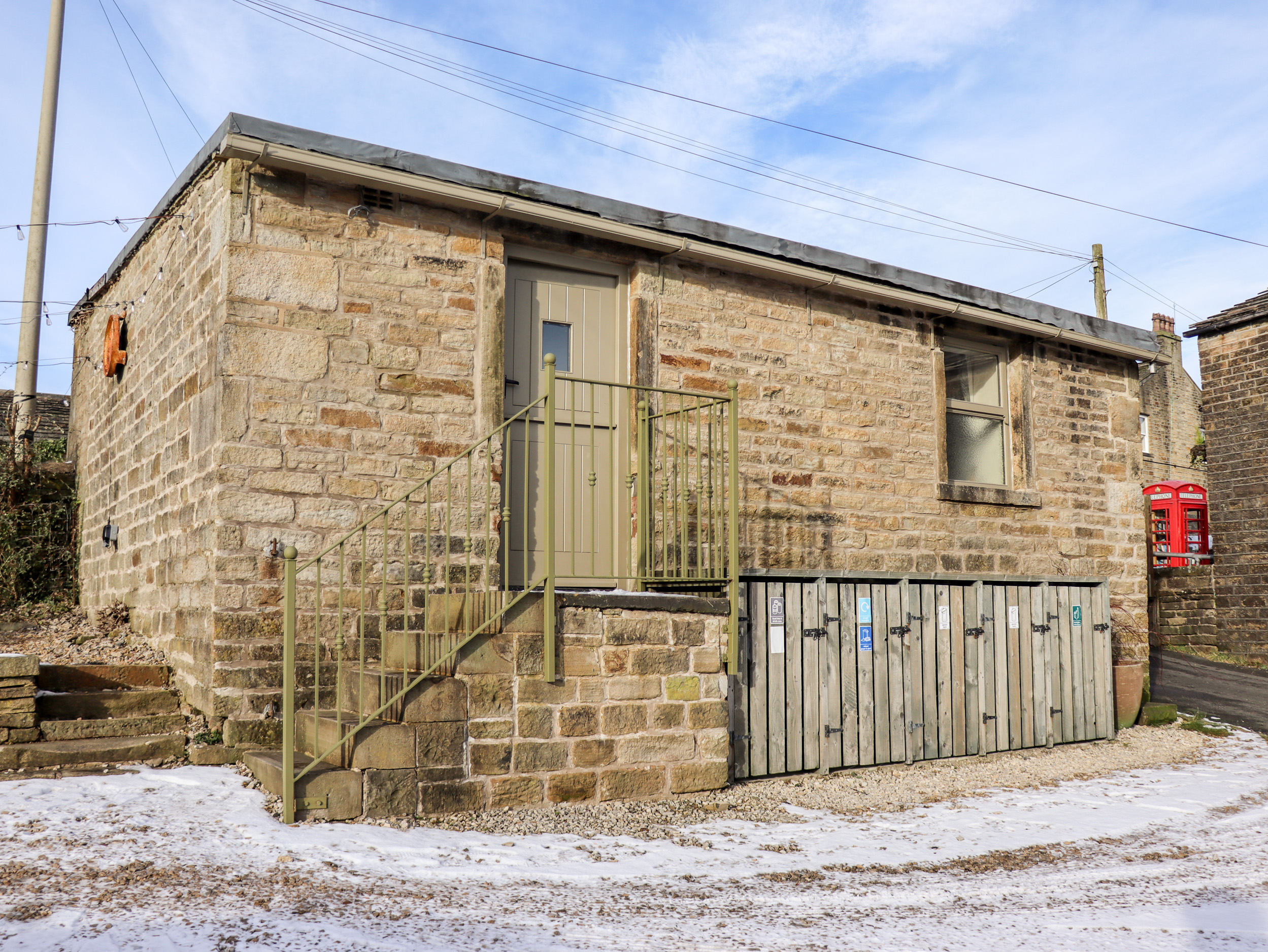 1 bedroom Cottage for rent in Holmfirth
