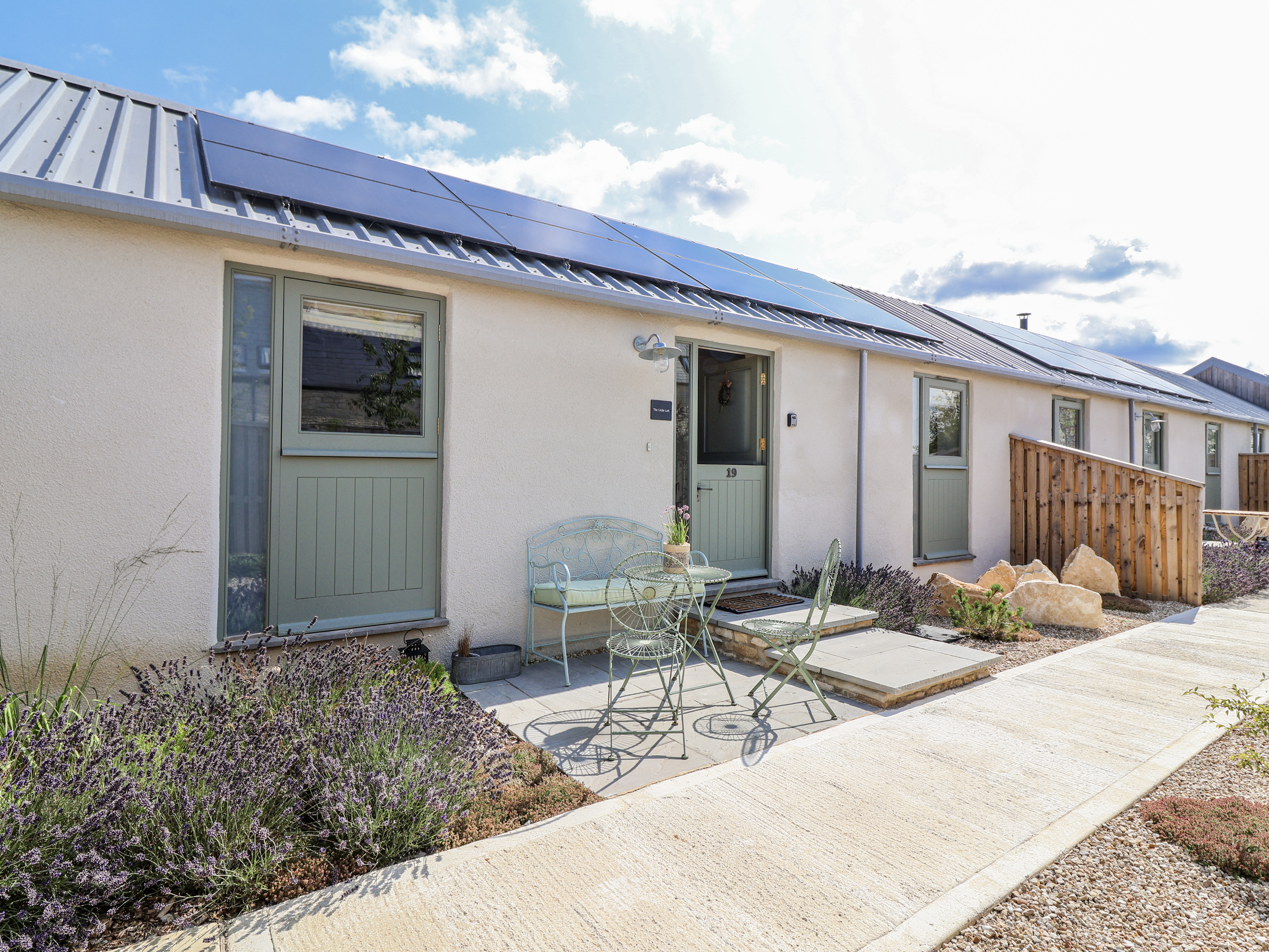 1 bedroom Cottage for rent in Burford