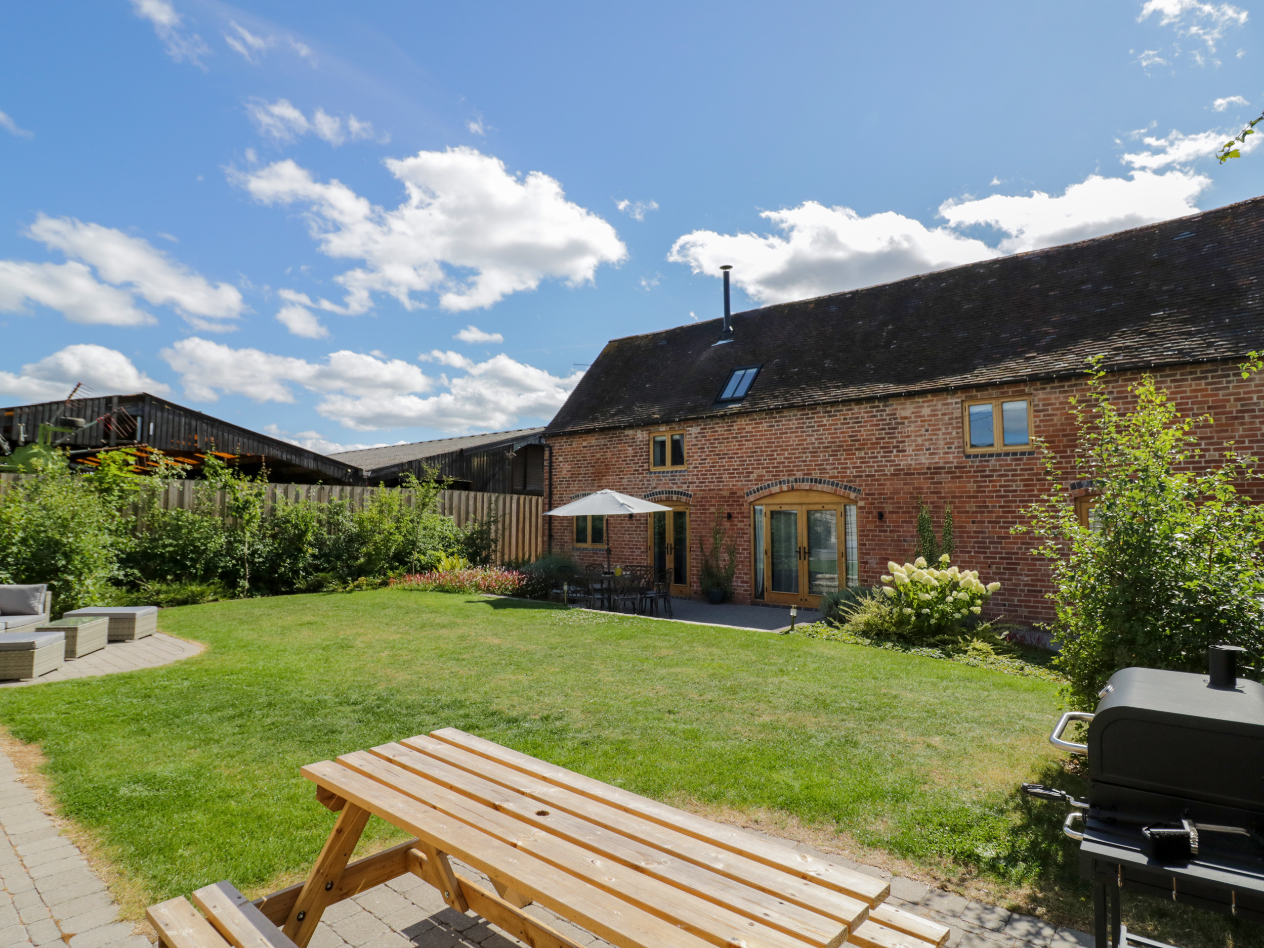 5 bedroom Cottage for rent in Droitwich Spa