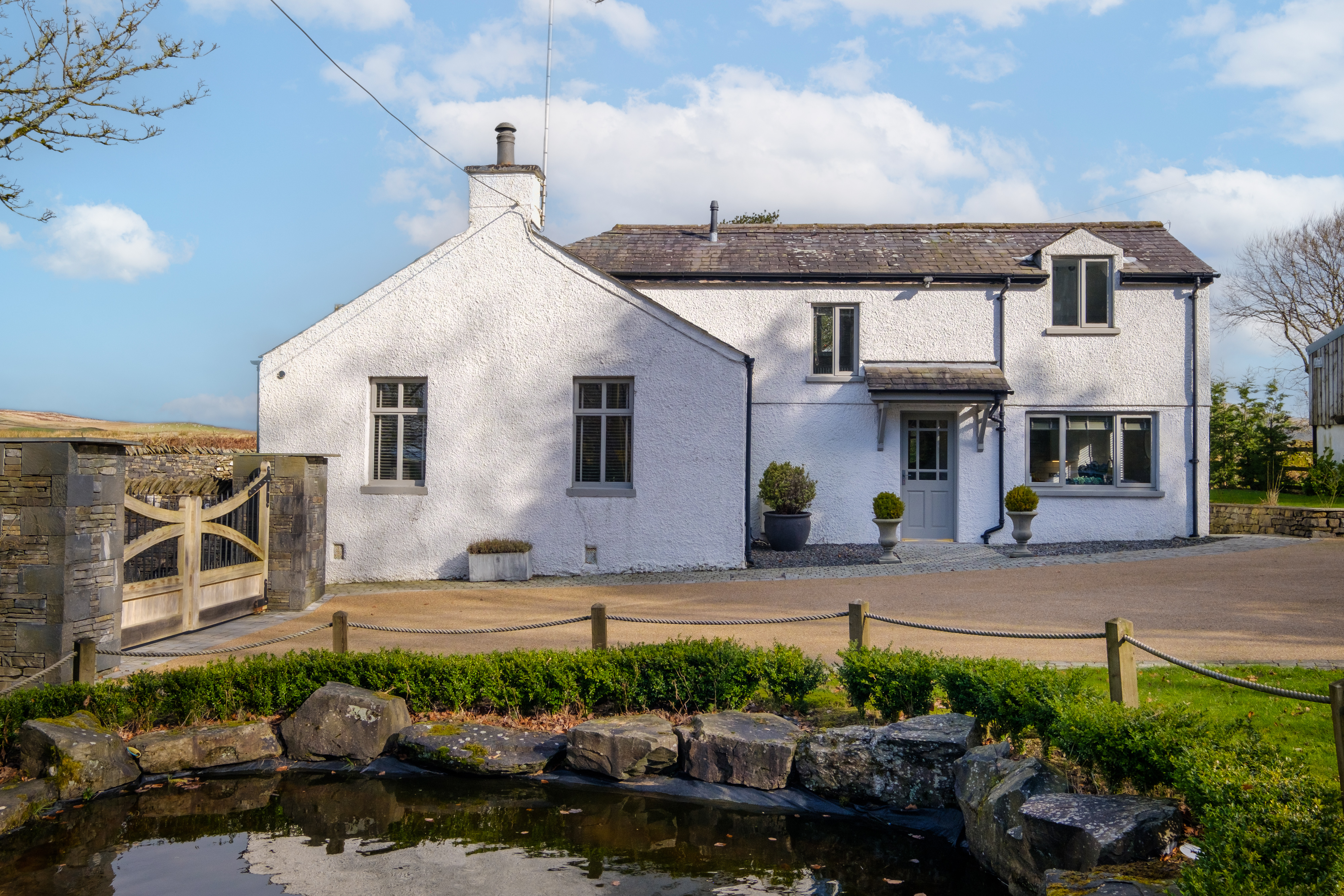 3 bedroom Cottage for rent in Dent