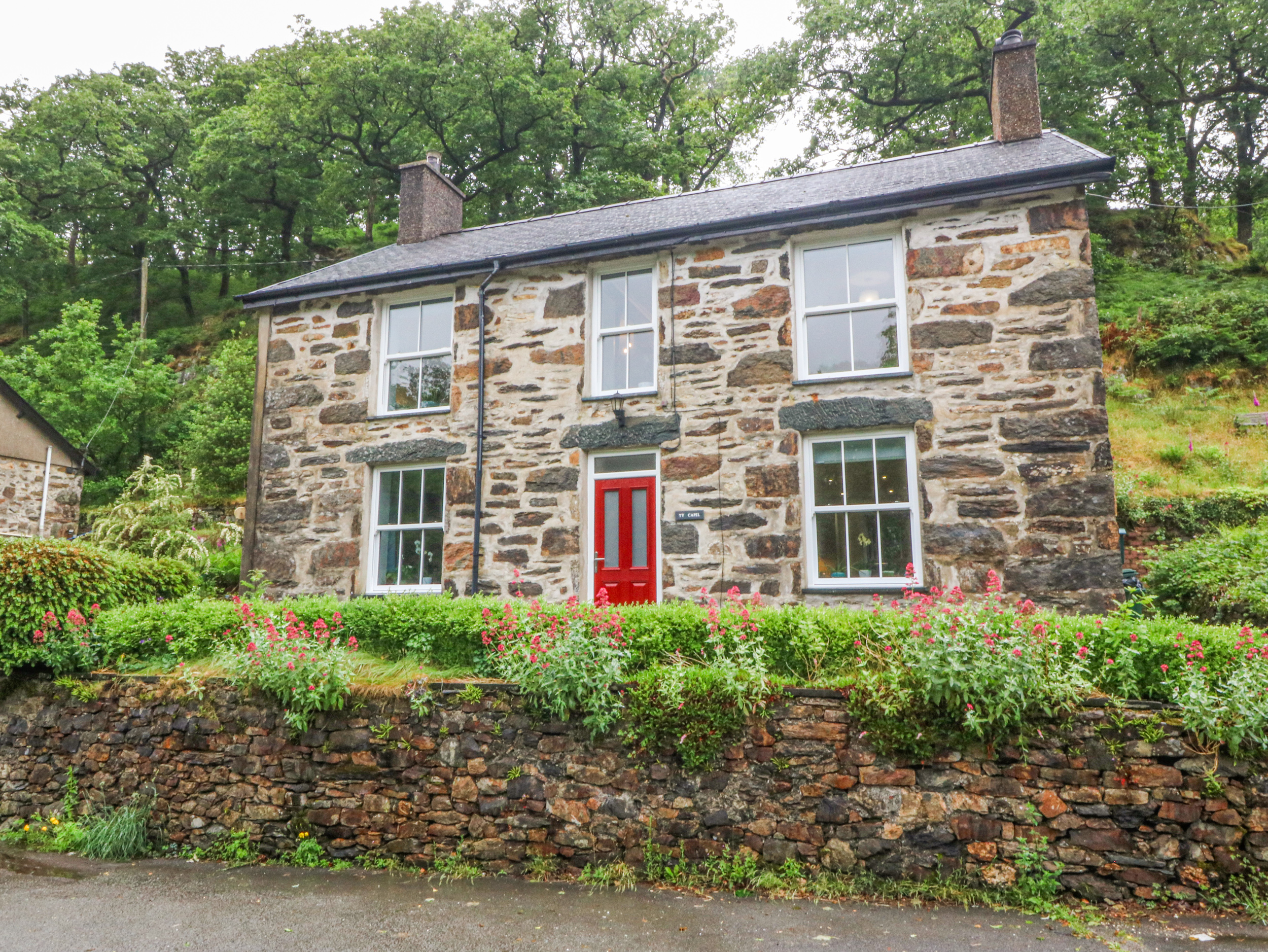 3 bedroom Cottage for rent in Beddgelert