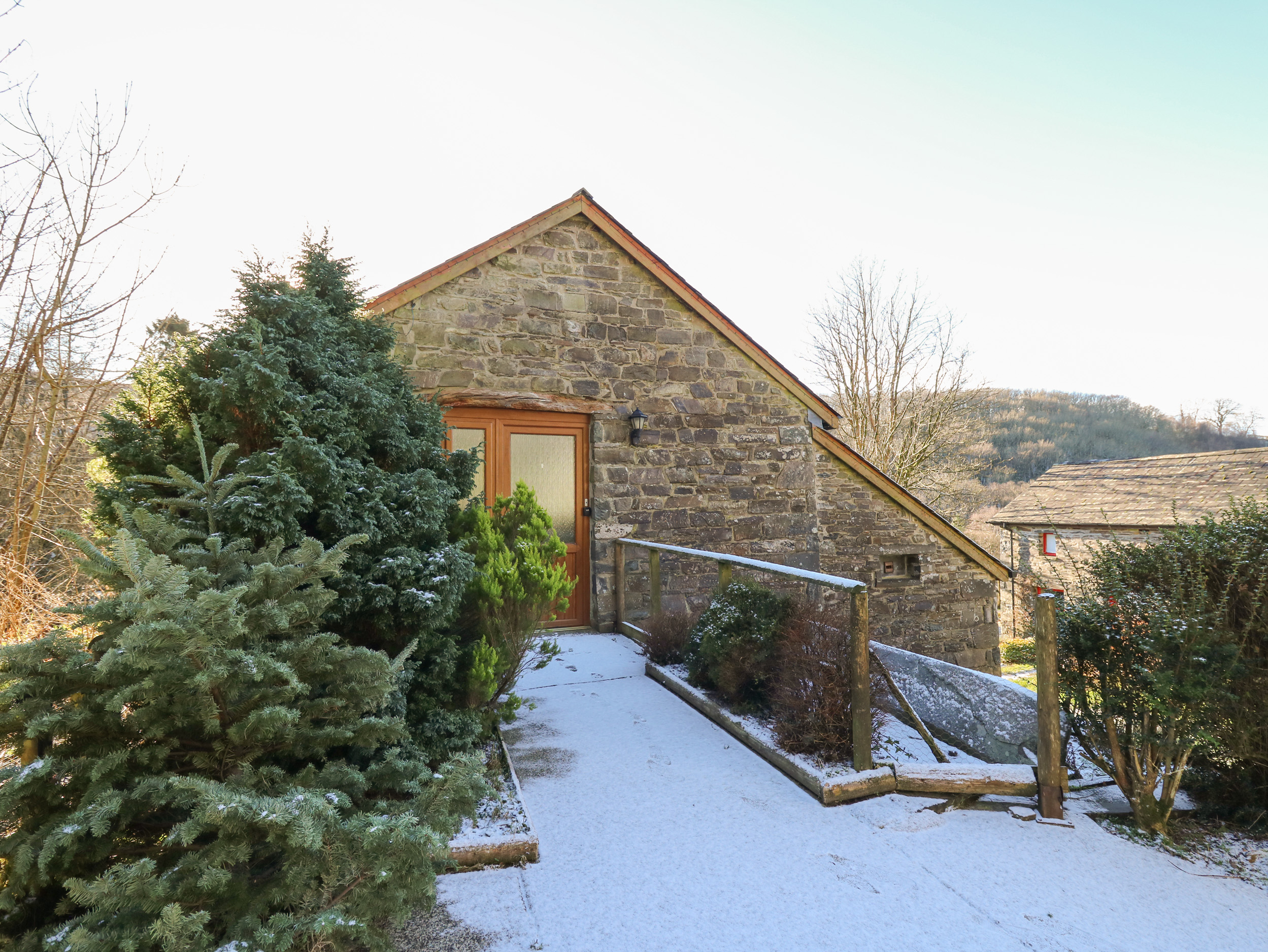 4 bedroom Cottage for rent in Lampeter