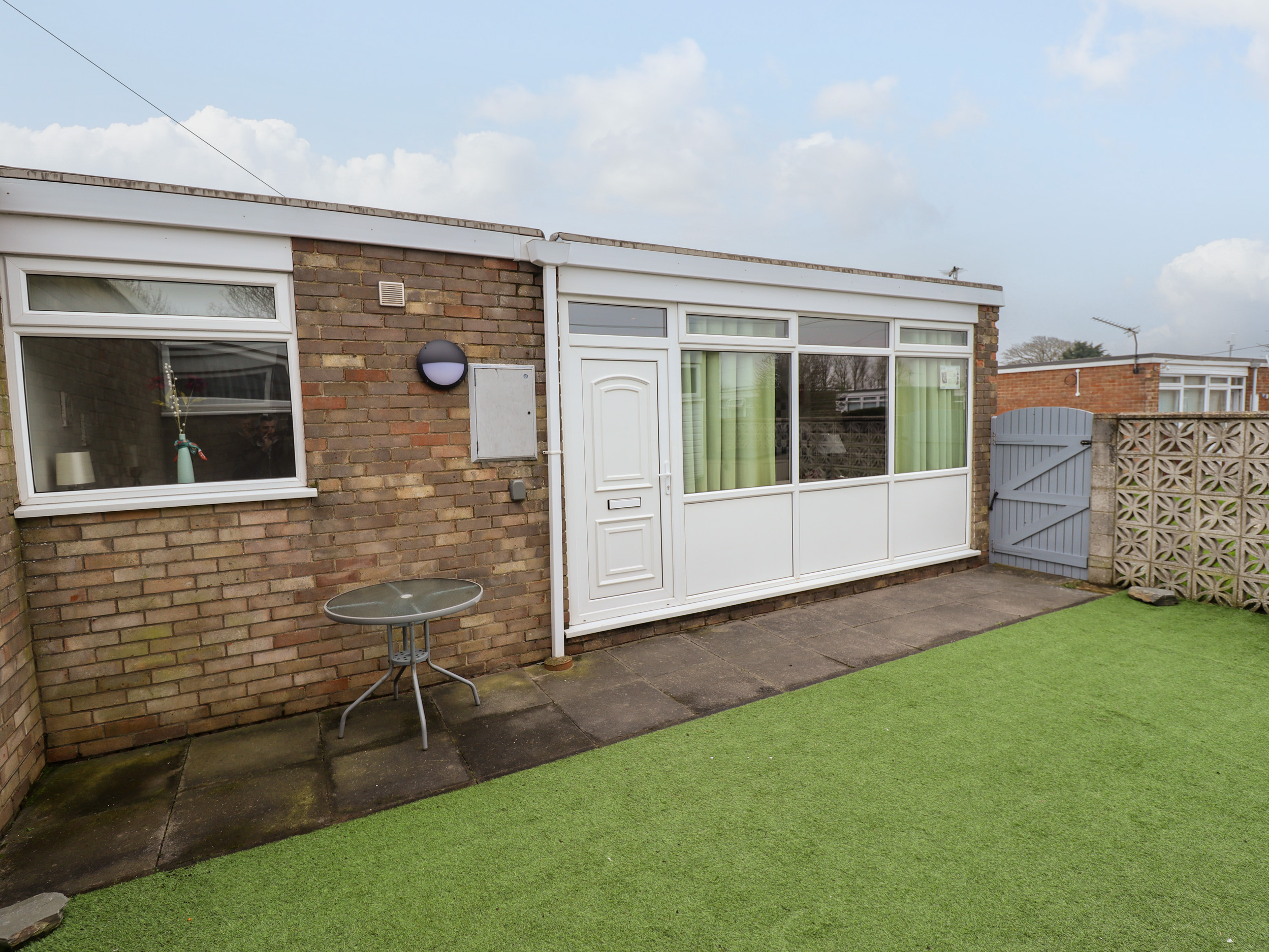 2 bedroom Cottage for rent in Chapel St Leonards