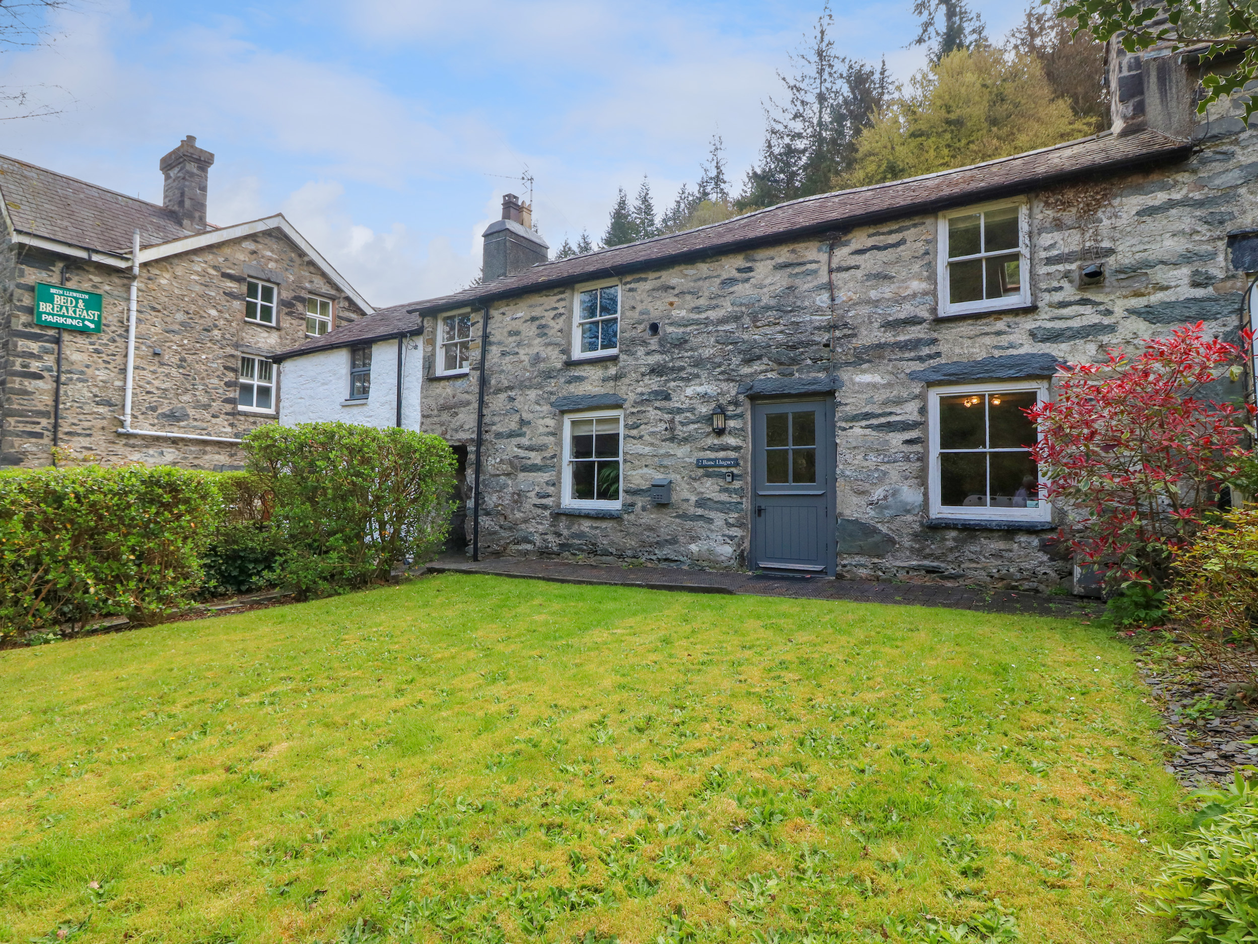 2 bedroom Cottage for rent in Betws-y-Coed