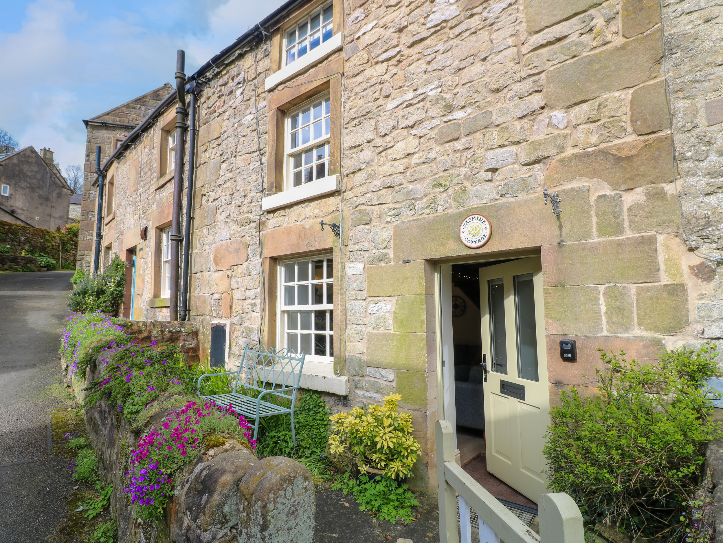 2 bedroom Cottage for rent in Matlock