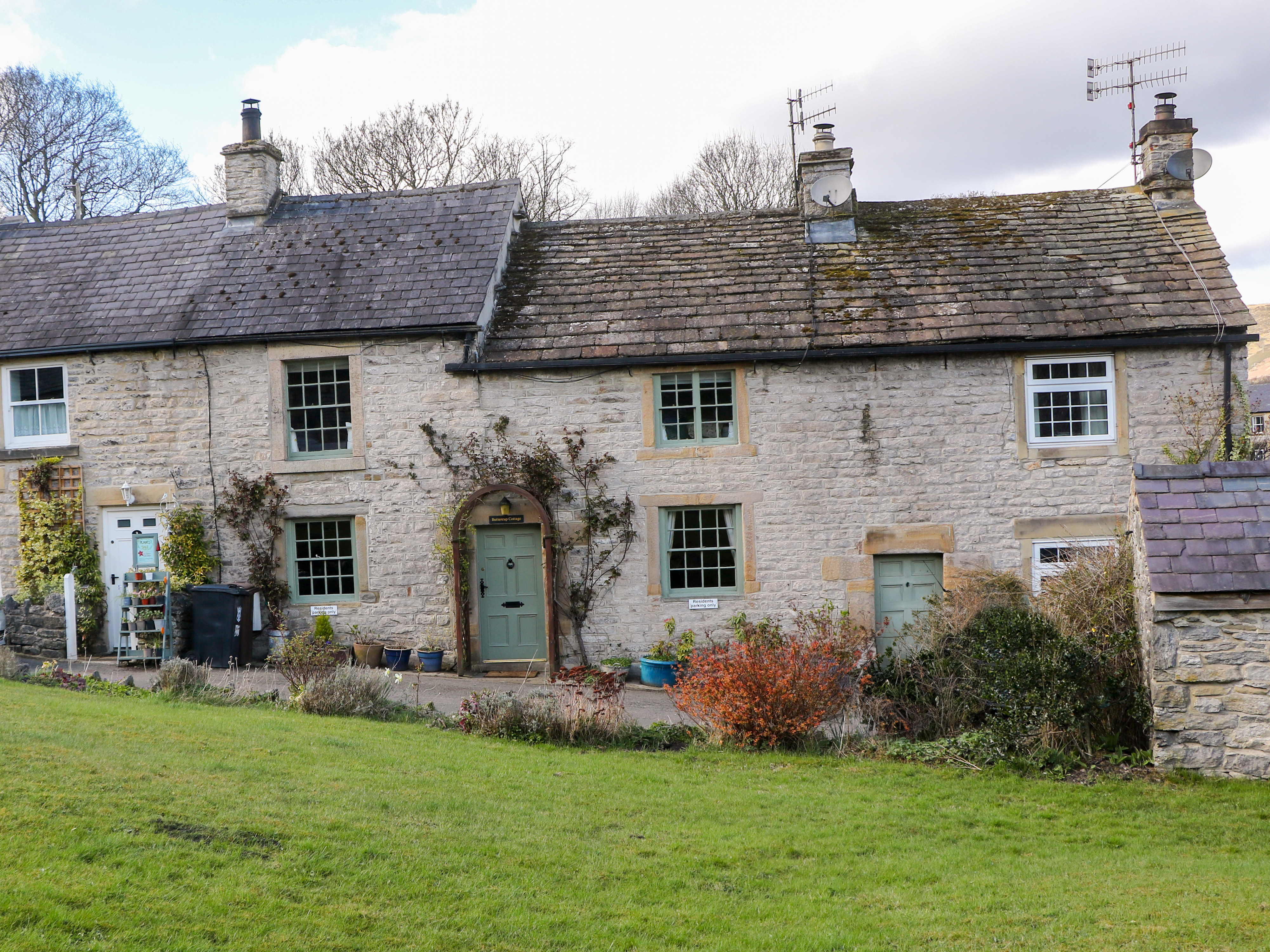 2 bedroom Cottage for rent in Castleton