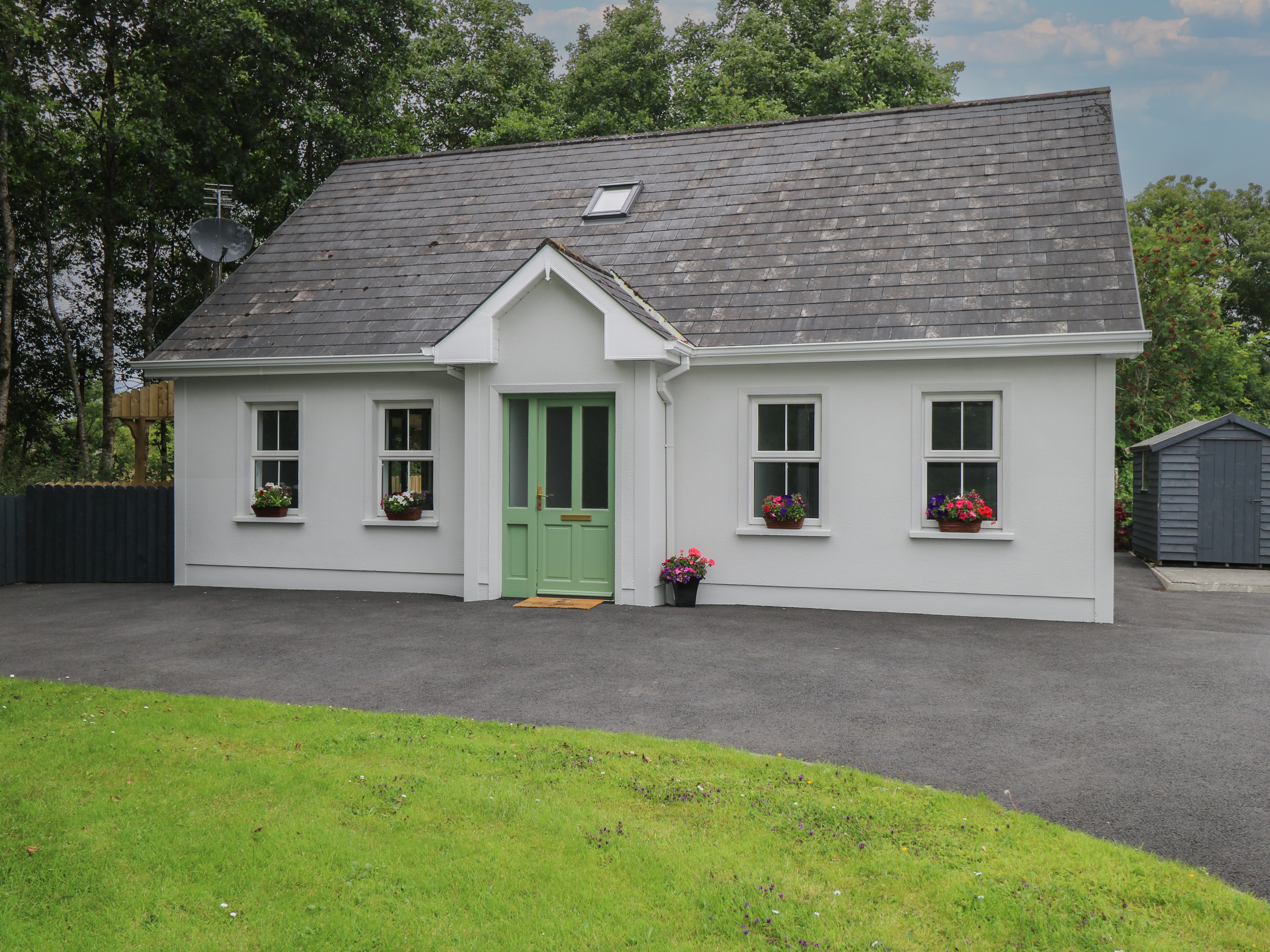 4 bedroom Cottage for rent in Riverstown