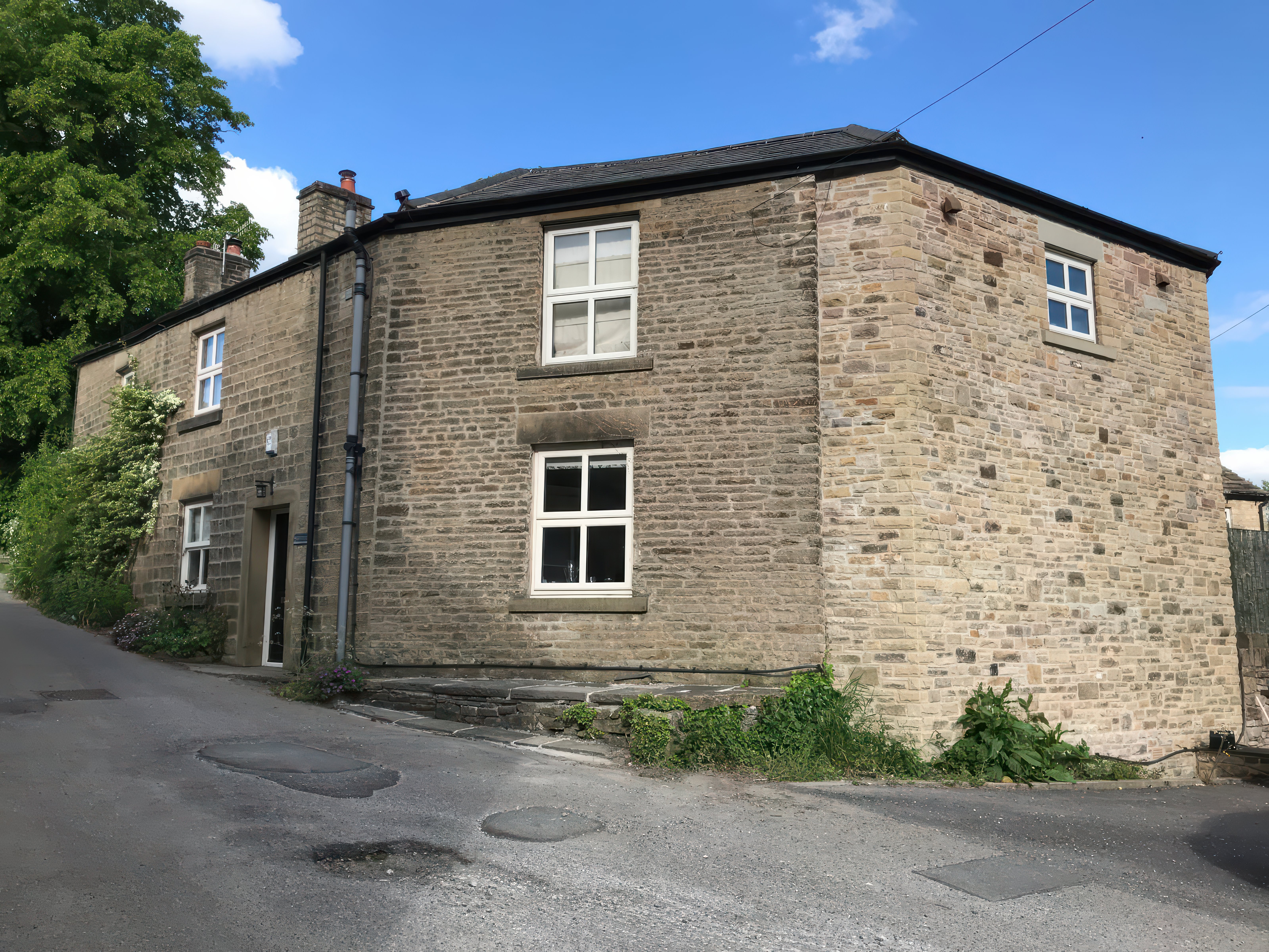 4 bedroom Cottage for rent in Chapel en le Frith