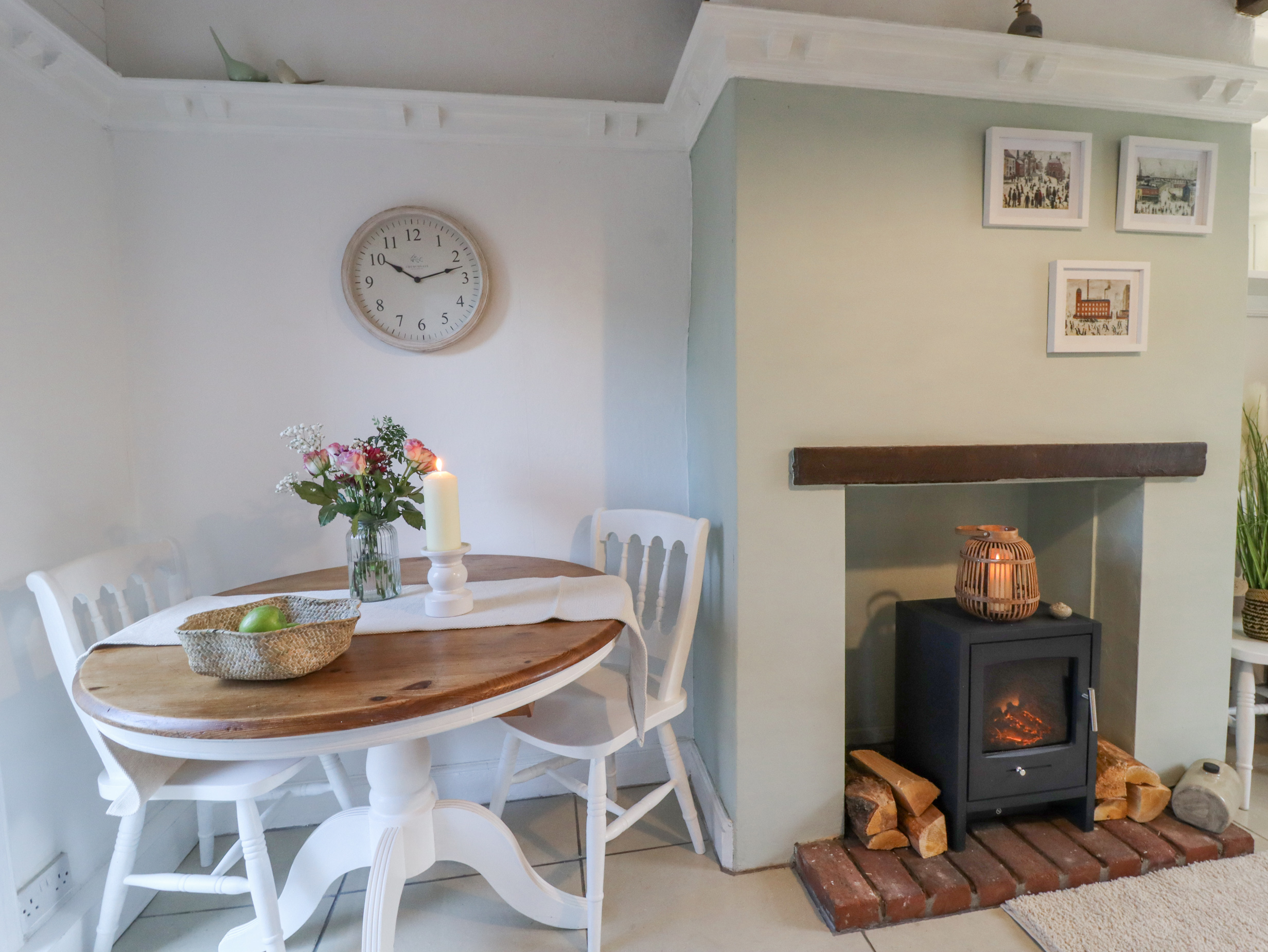 2 bedroom Cottage for rent in Haworth