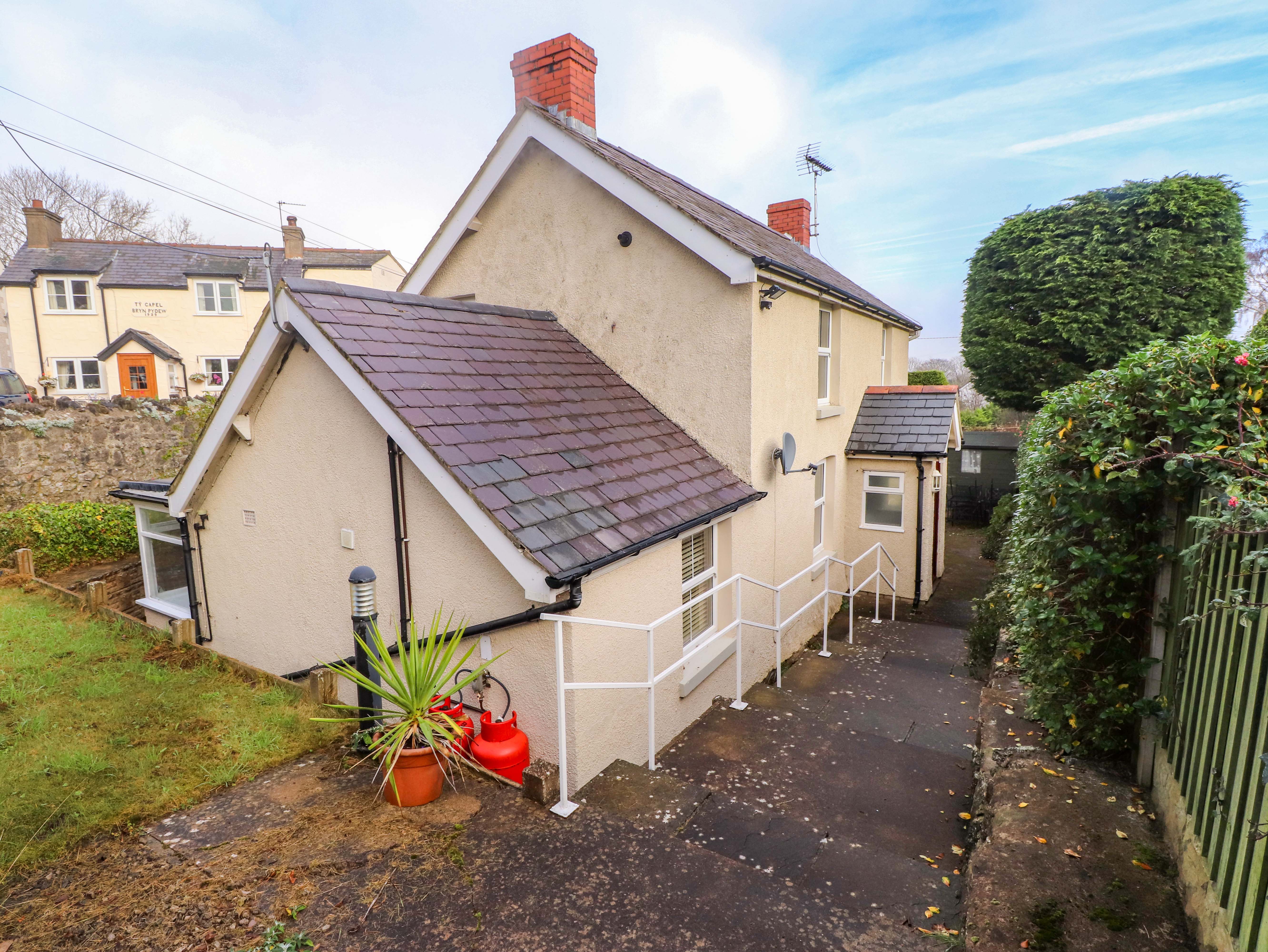 2 bedroom Cottage for rent in Llandudno