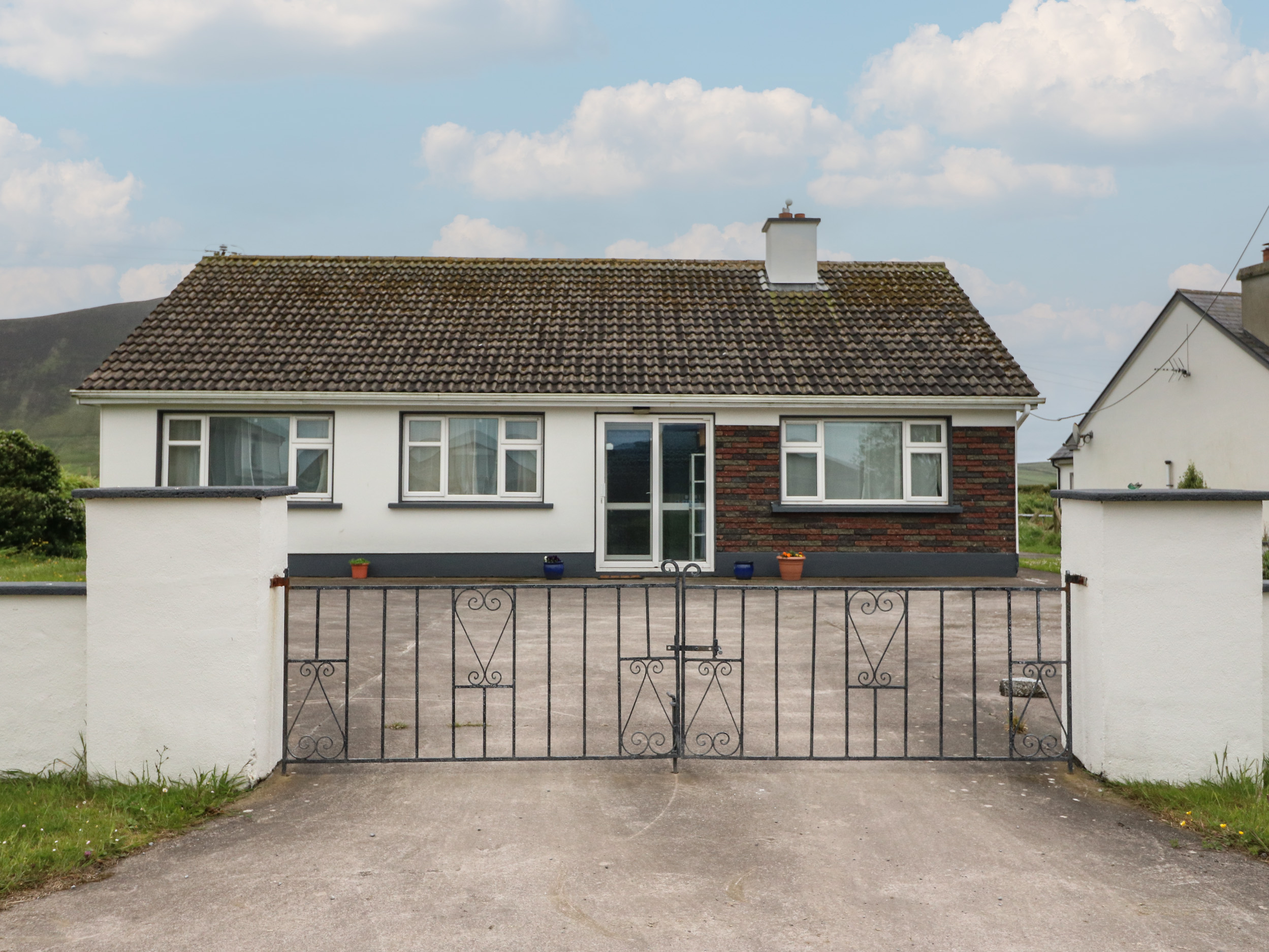 3 bedroom Cottage for rent in Ventry
