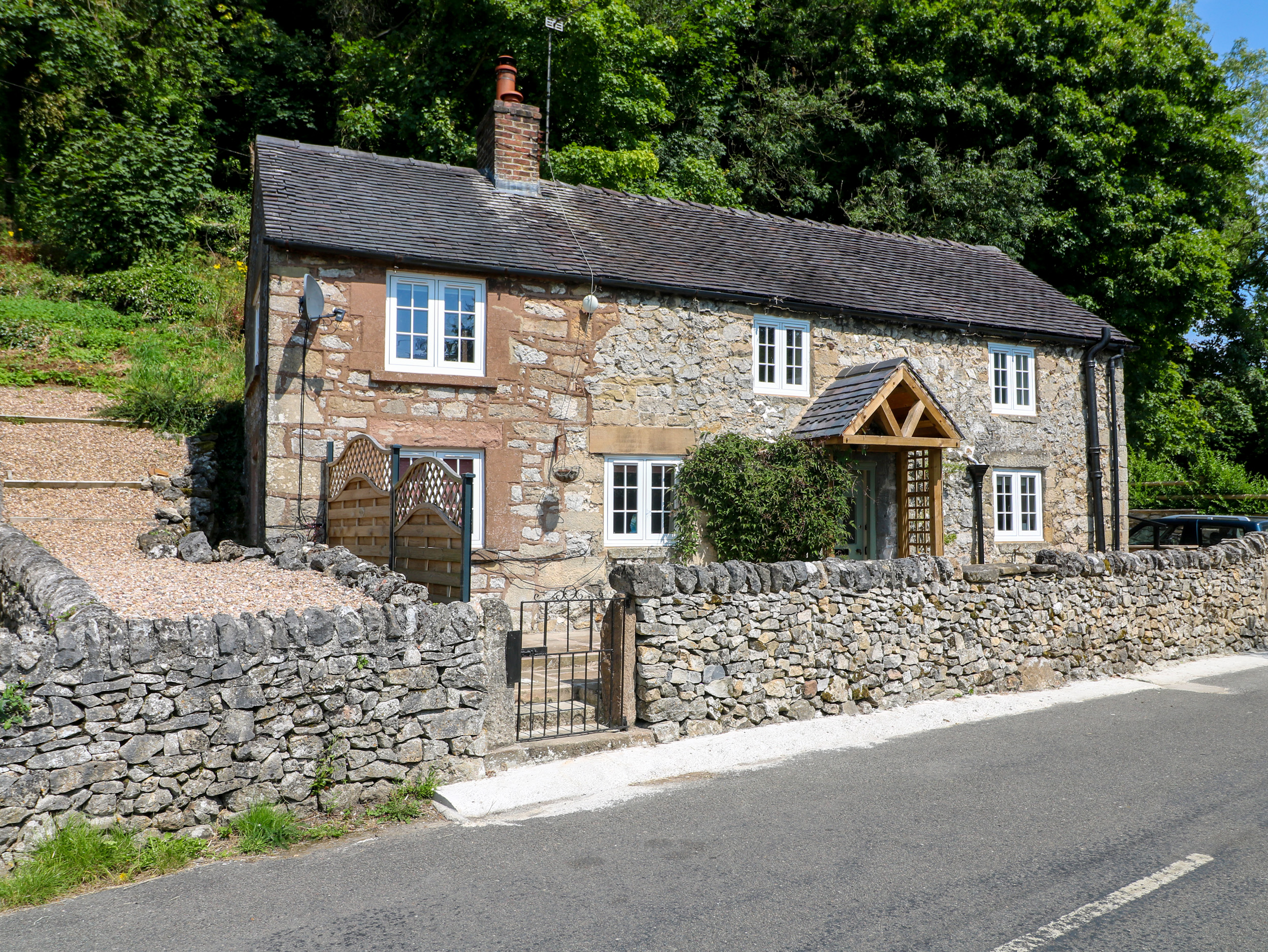 2 bedroom Cottage for rent in Matlock
