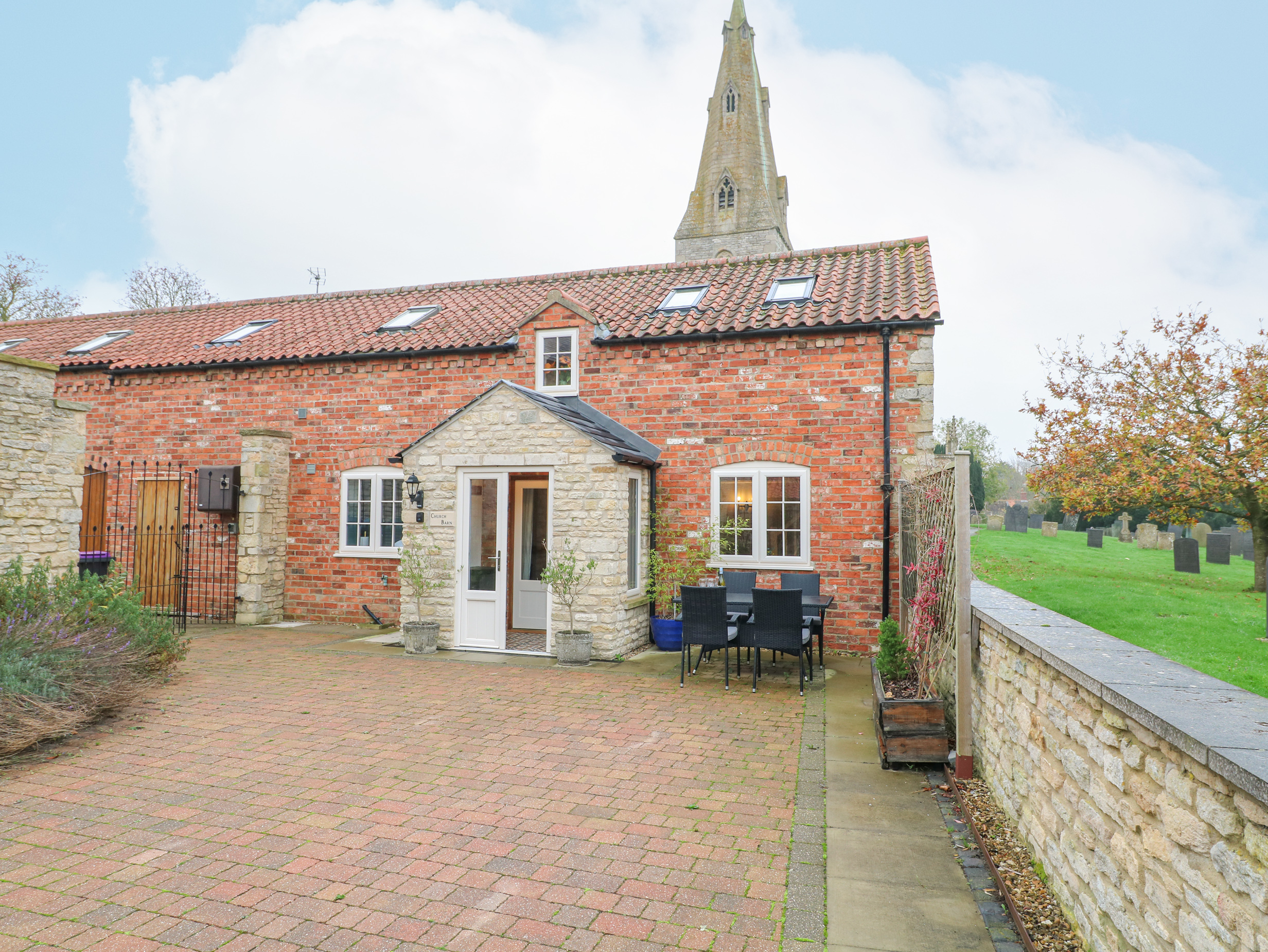 2 bedroom Cottage for rent in Grantham