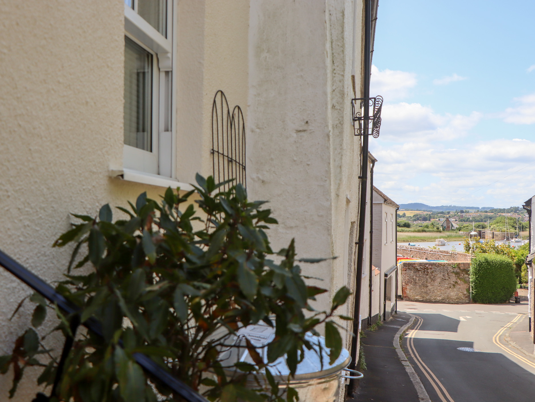3 bedroom Cottage for rent in Exeter