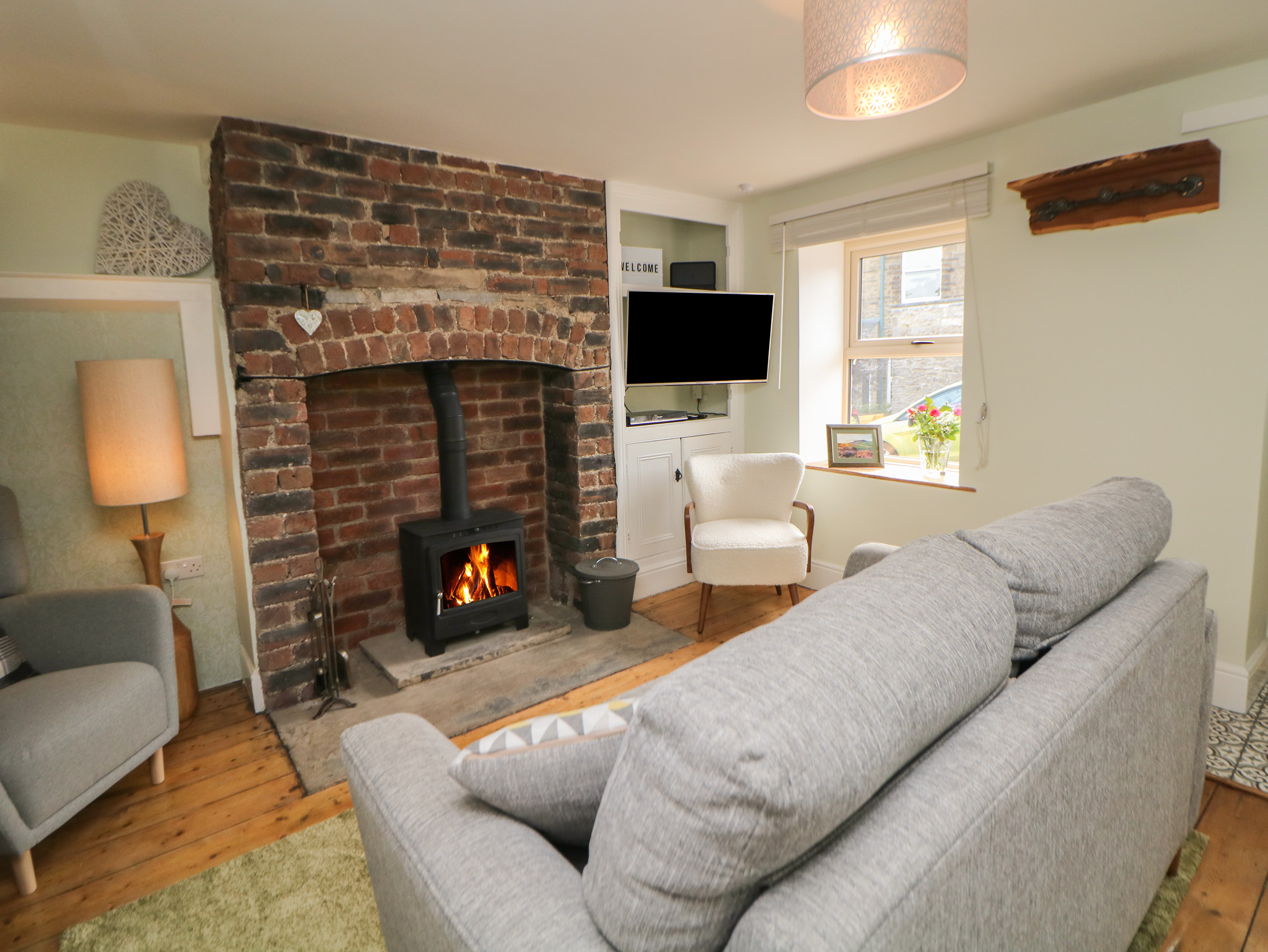 2 bedroom Cottage for rent in Bradwell