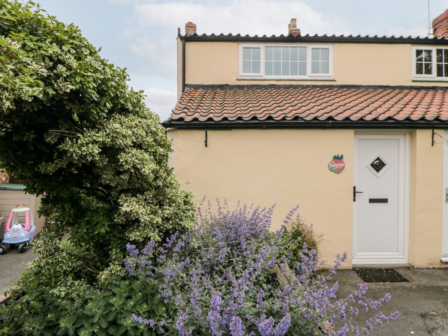 2 bedroom Cottage for rent in Filey