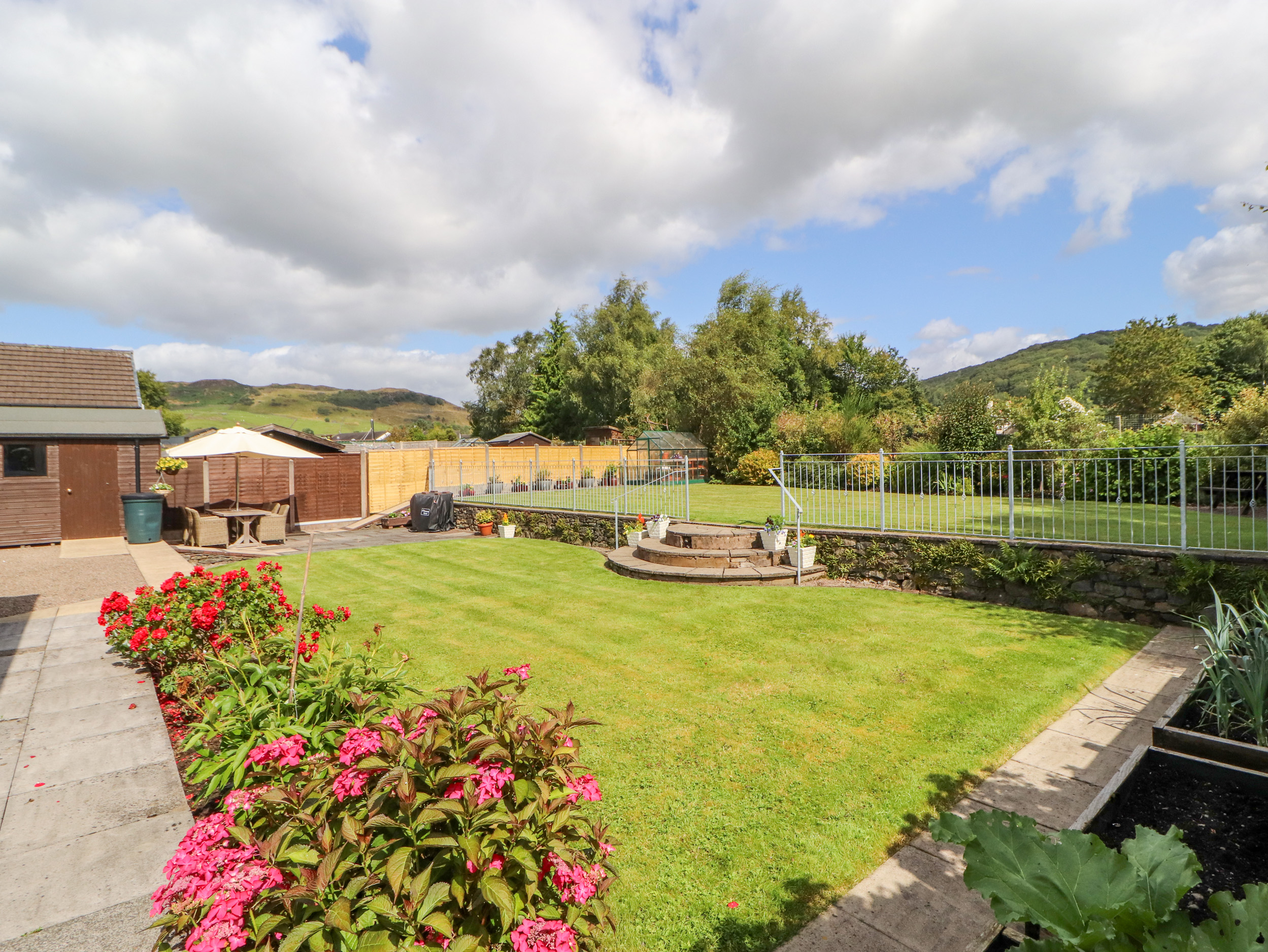 4 bedroom Cottage for rent in Staveley