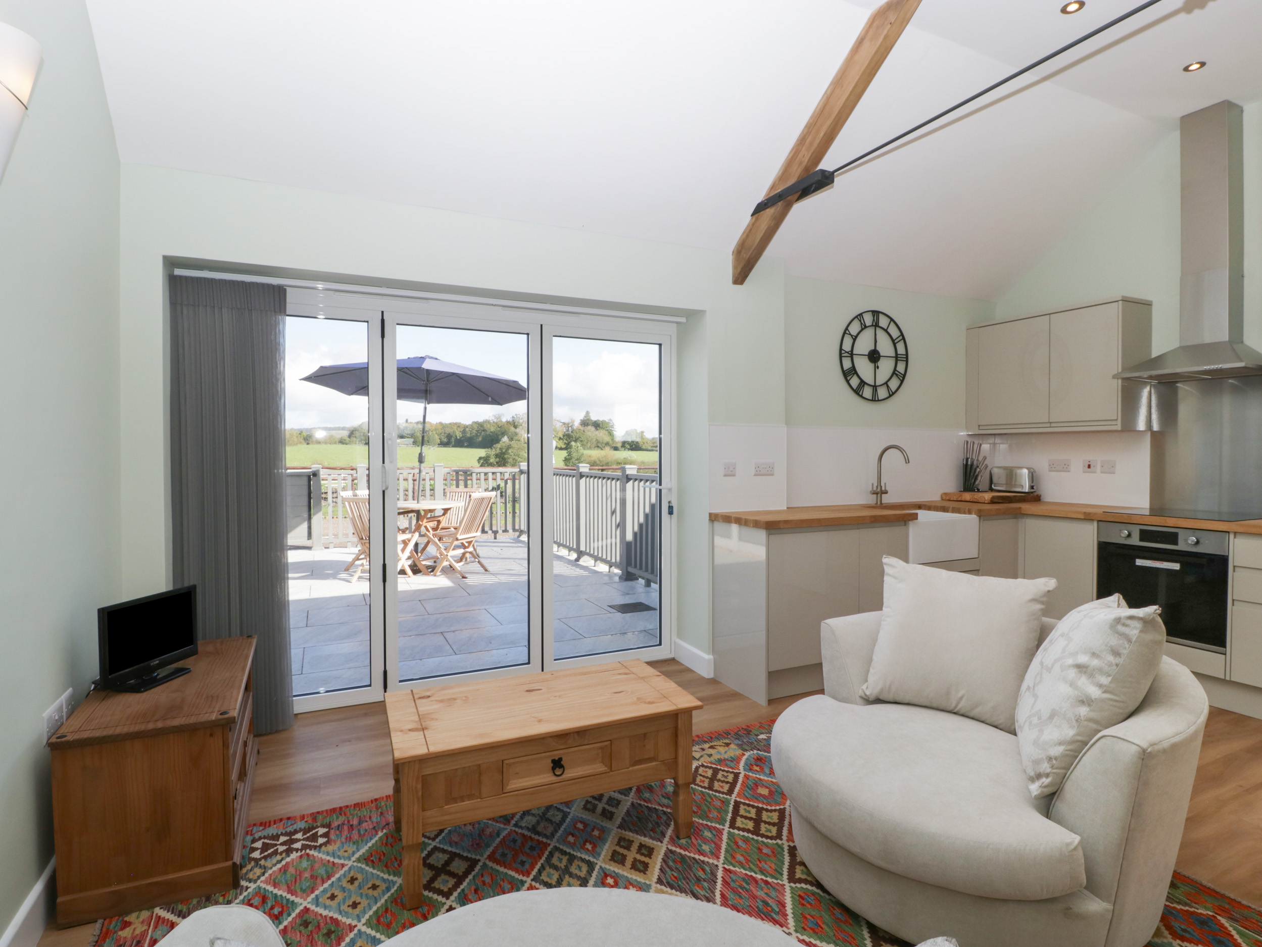 1 bedroom Cottage for rent in Westbury