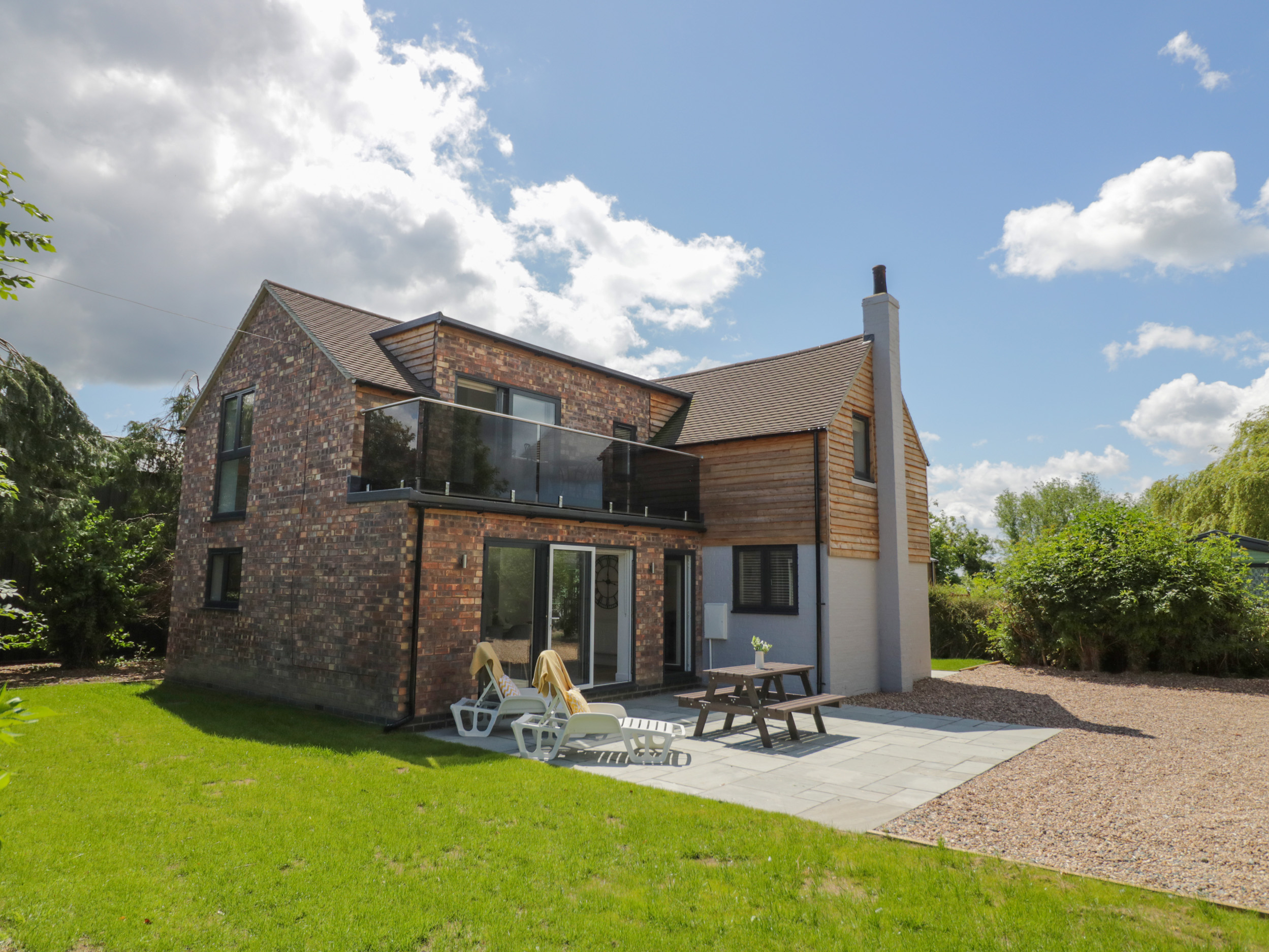 3 bedroom Cottage for rent in Honeybourne