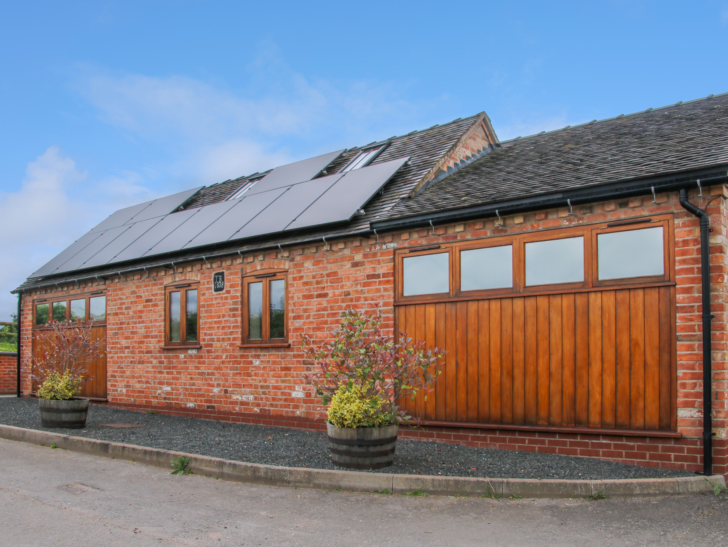 2 bedroom Cottage for rent in Stafford