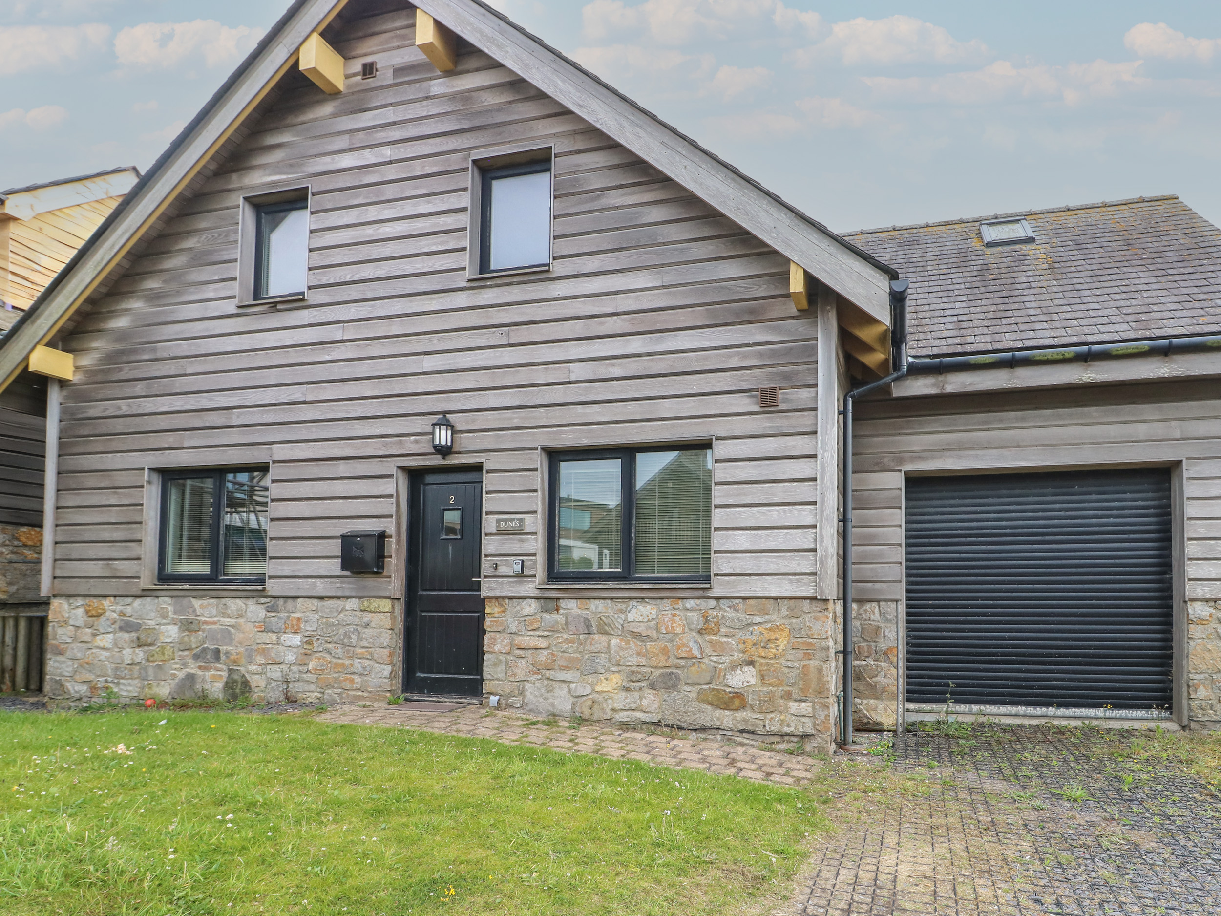 4 bedroom Cottage for rent in Rhosneigr