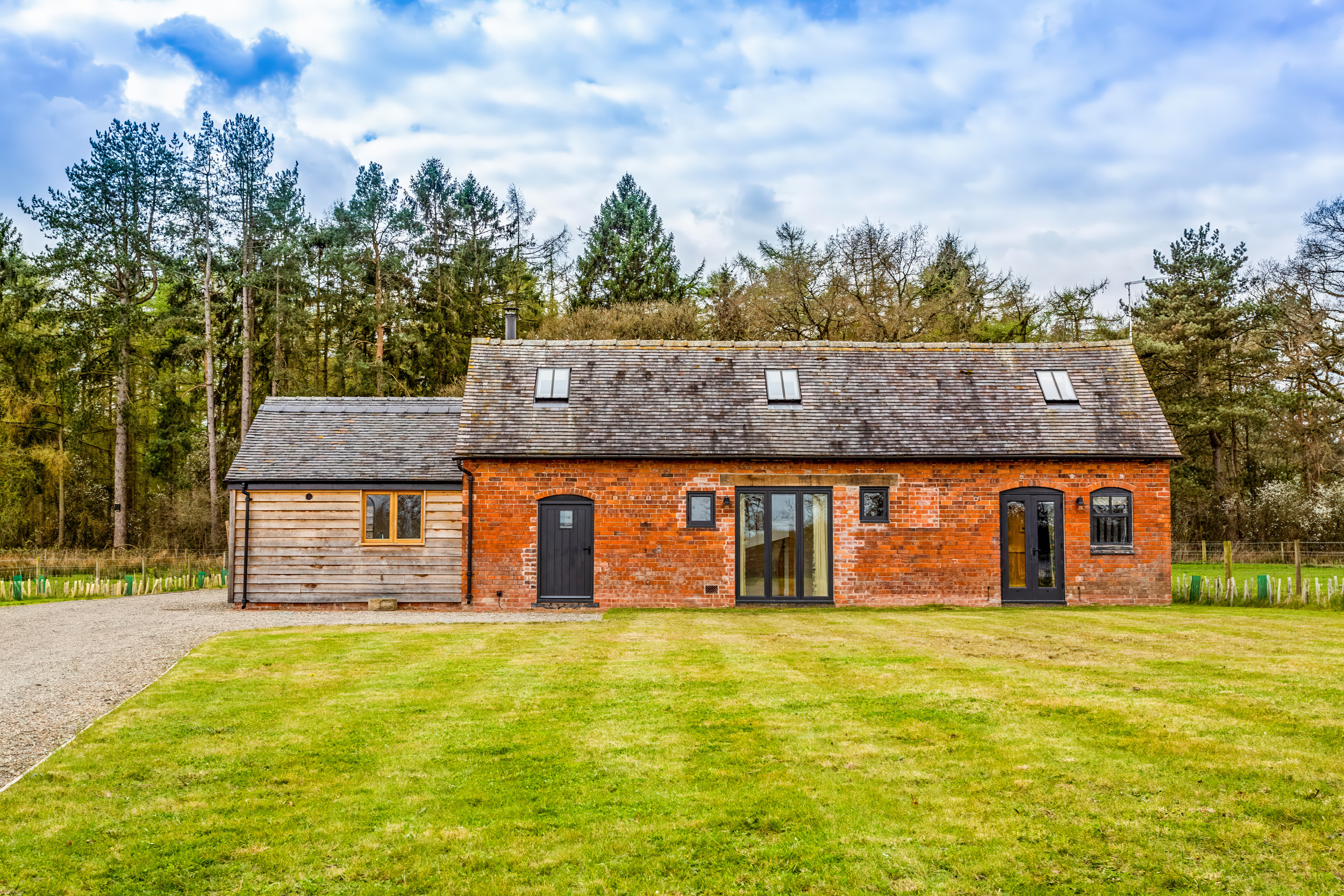 2 bedroom Cottage for rent in Whitchurch