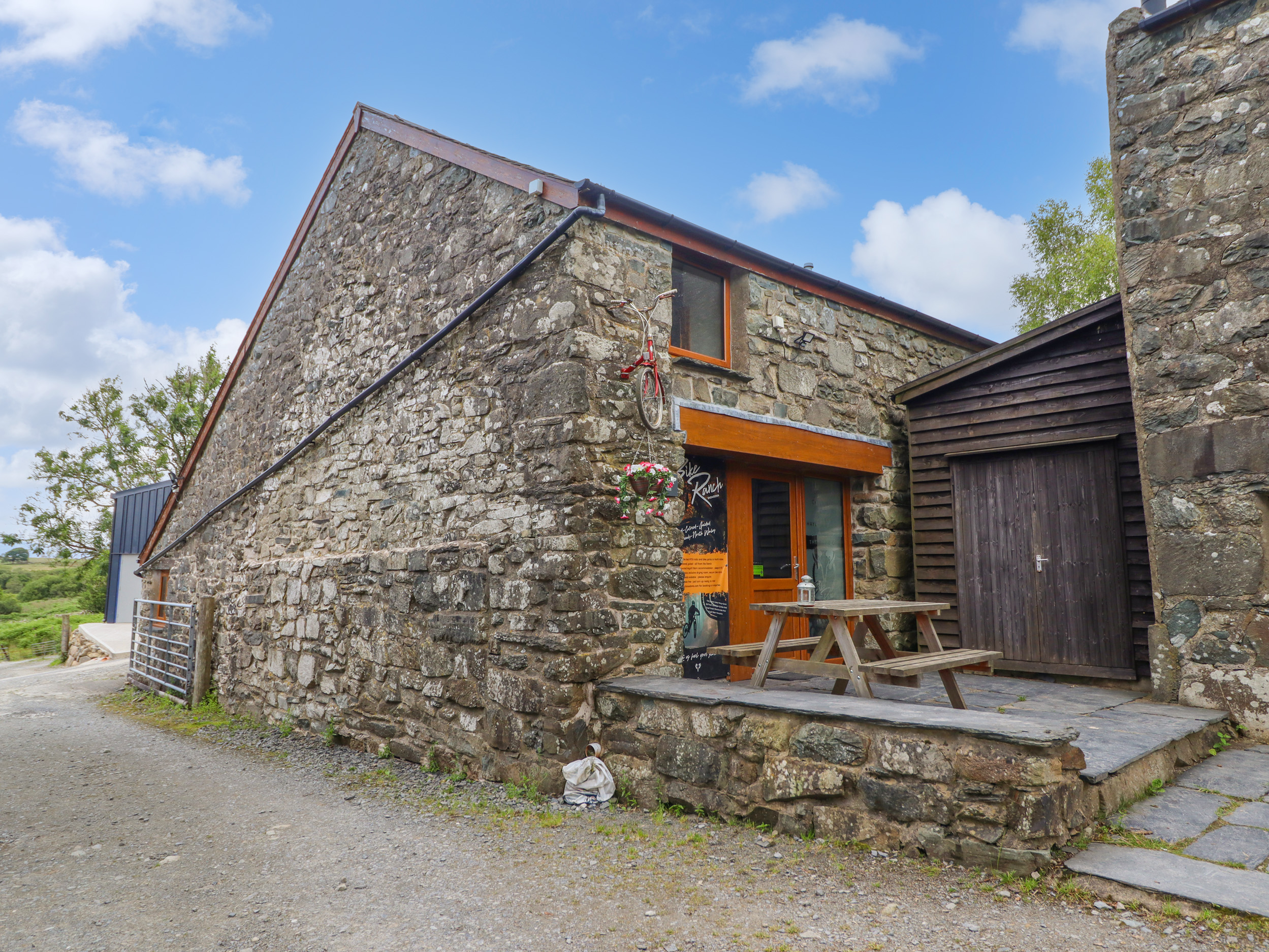 4 bedroom Cottage for rent in Dolgellau
