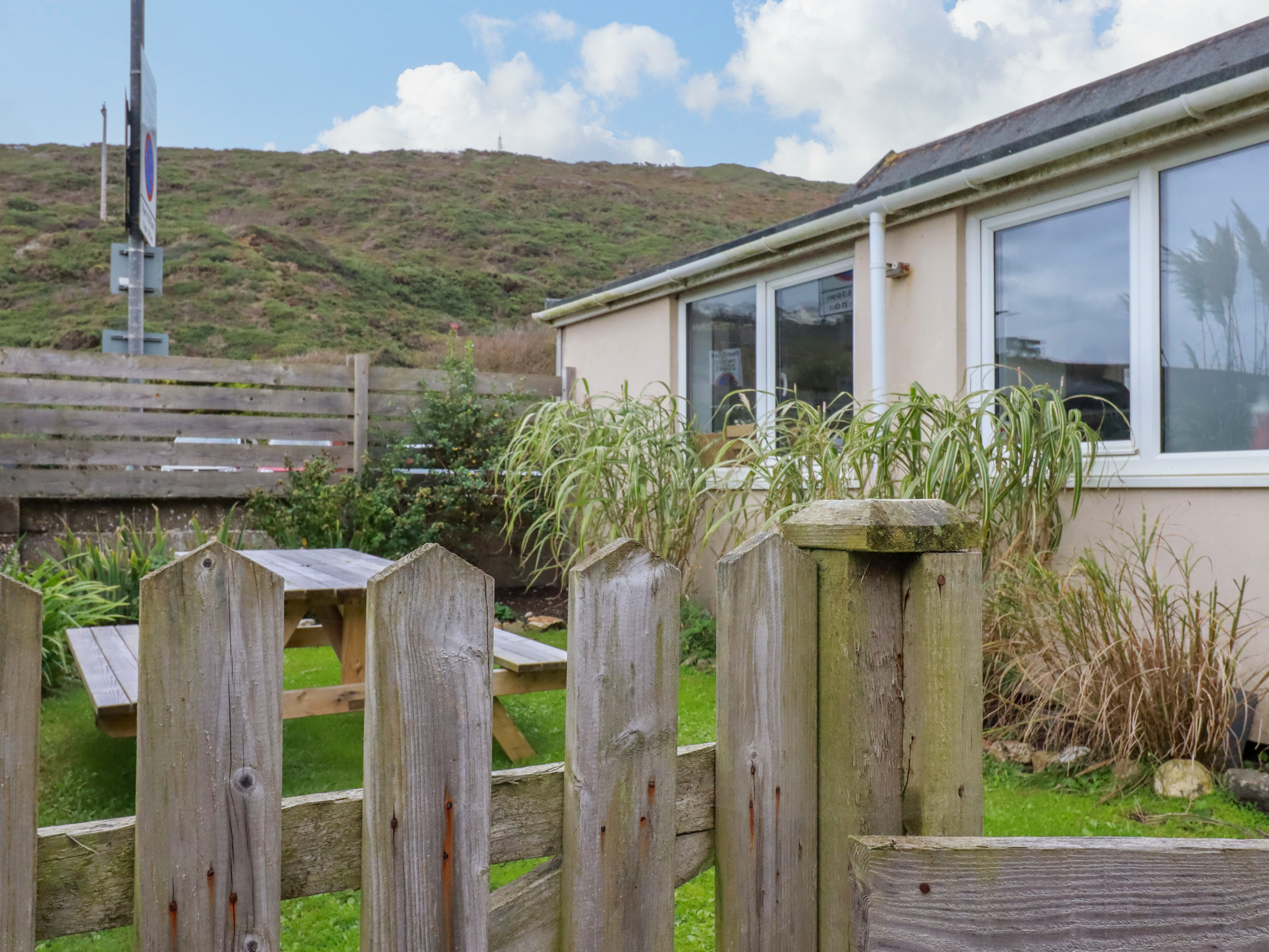 2 bedroom Cottage for rent in Porthtowan