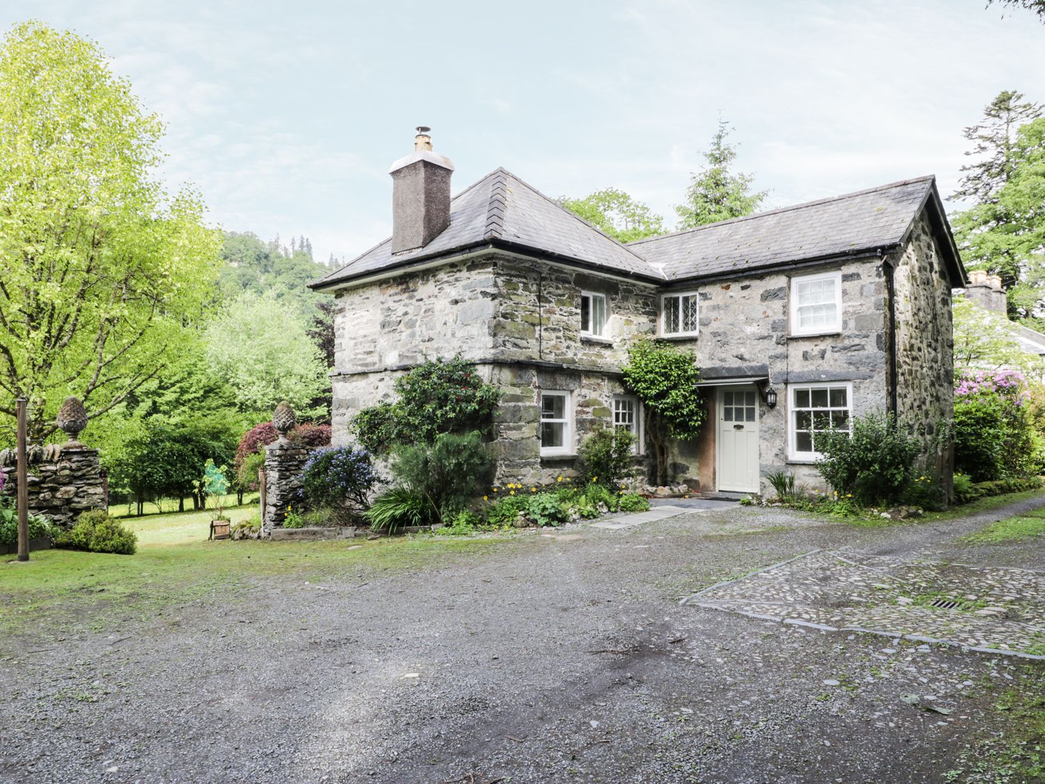 3 bedroom Cottage for rent in Betws-y-Coed