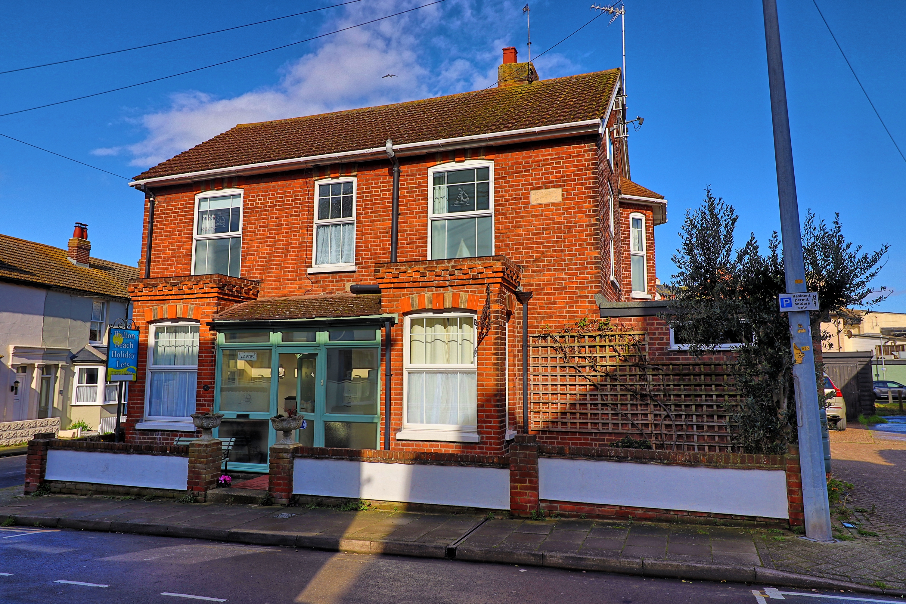 3 bedroom Cottage for rent in Frinton on Sea