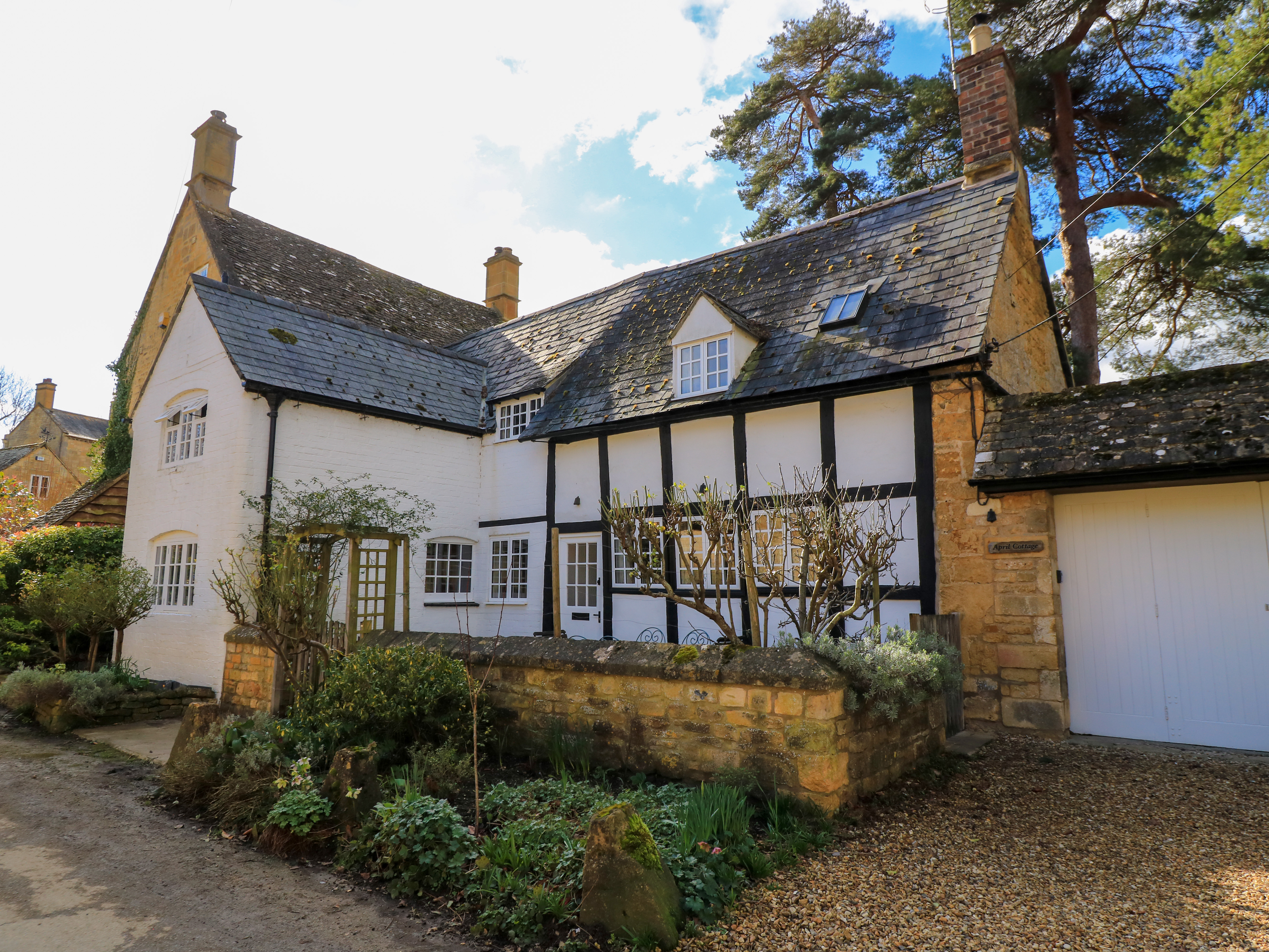 3 bedroom Cottage for rent in Chipping Campden