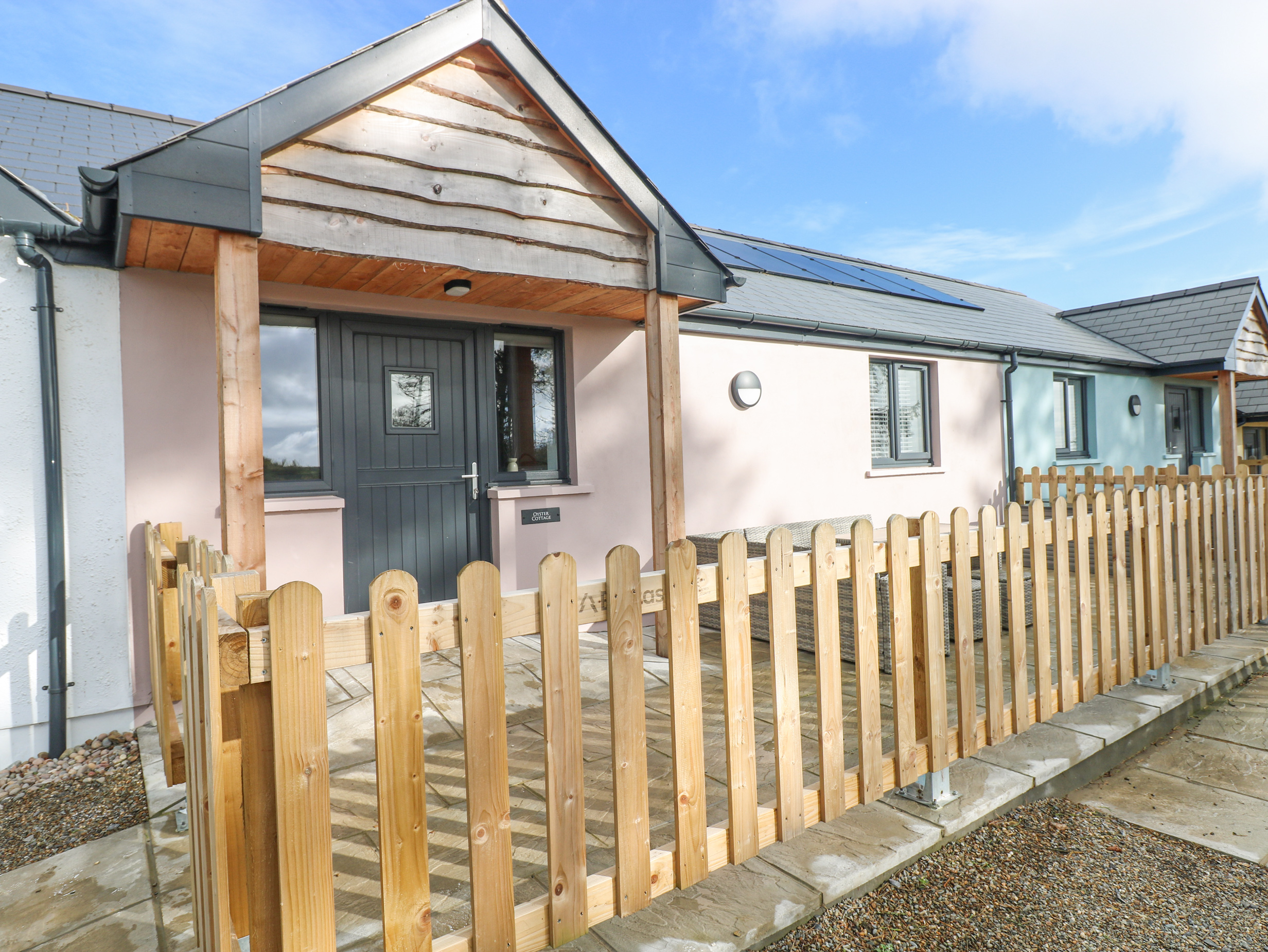 2 bedroom Cottage for rent in Dyfed