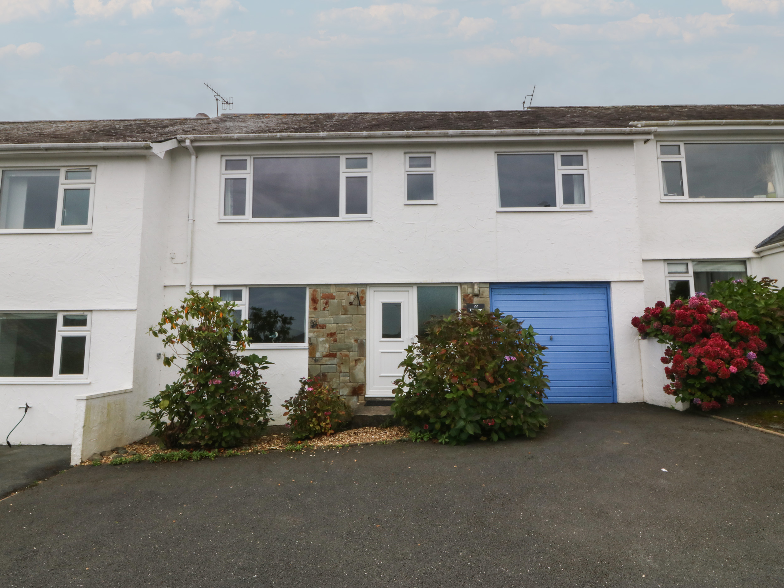 4 bedroom Cottage for rent in Abersoch