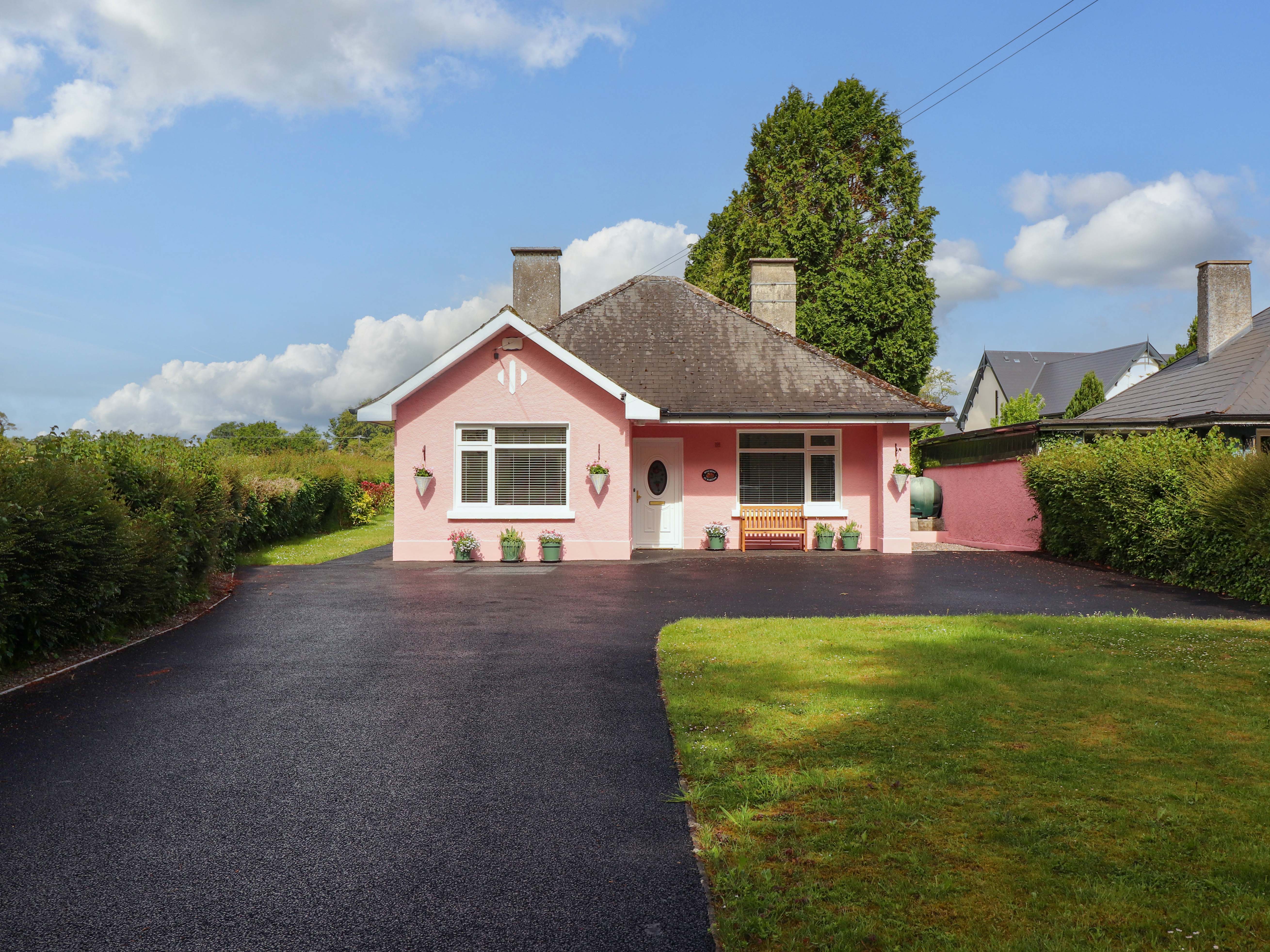 2 bedroom Cottage for rent in Adare