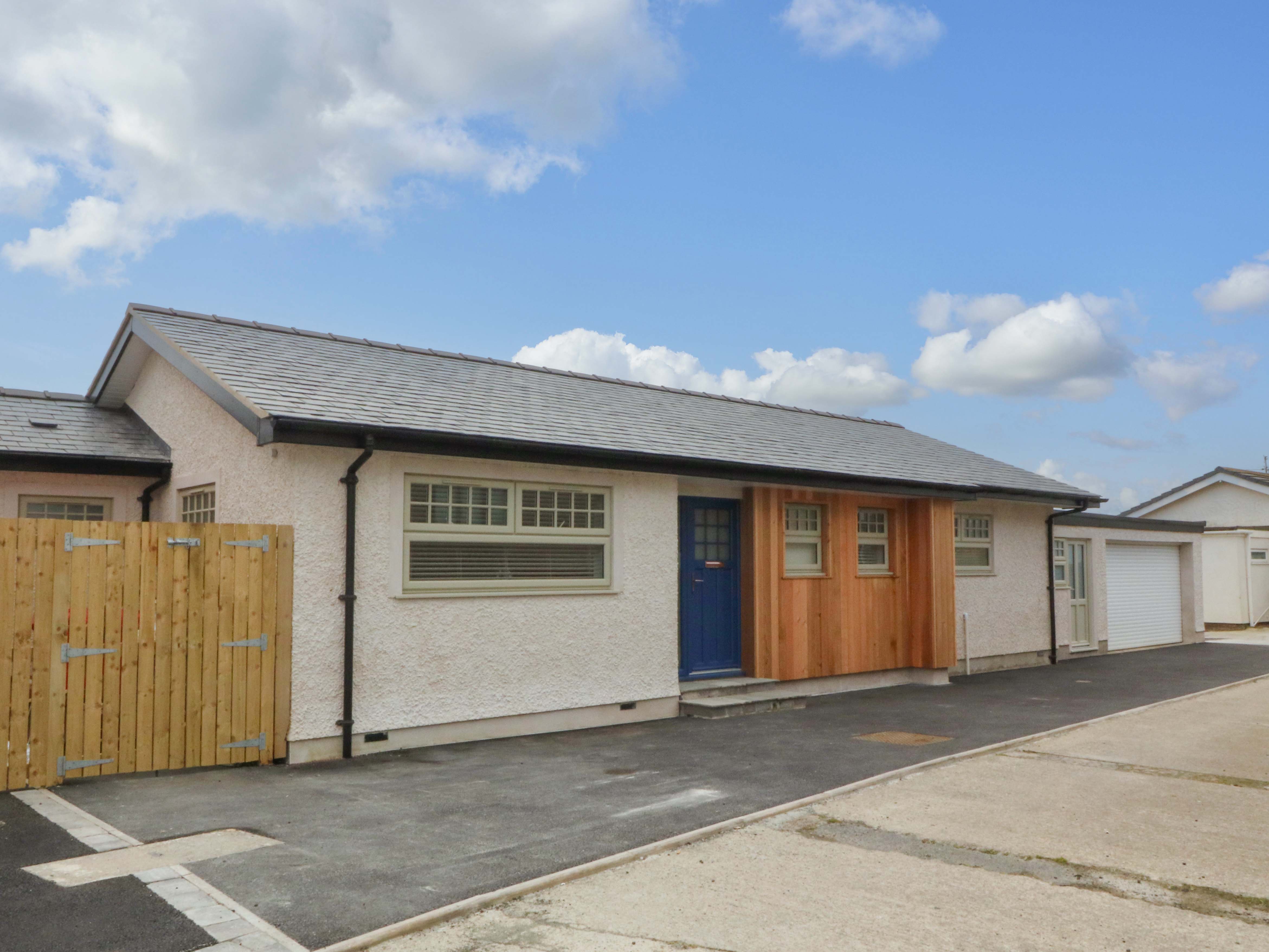 3 bedroom Cottage for rent in Trearddur Bay