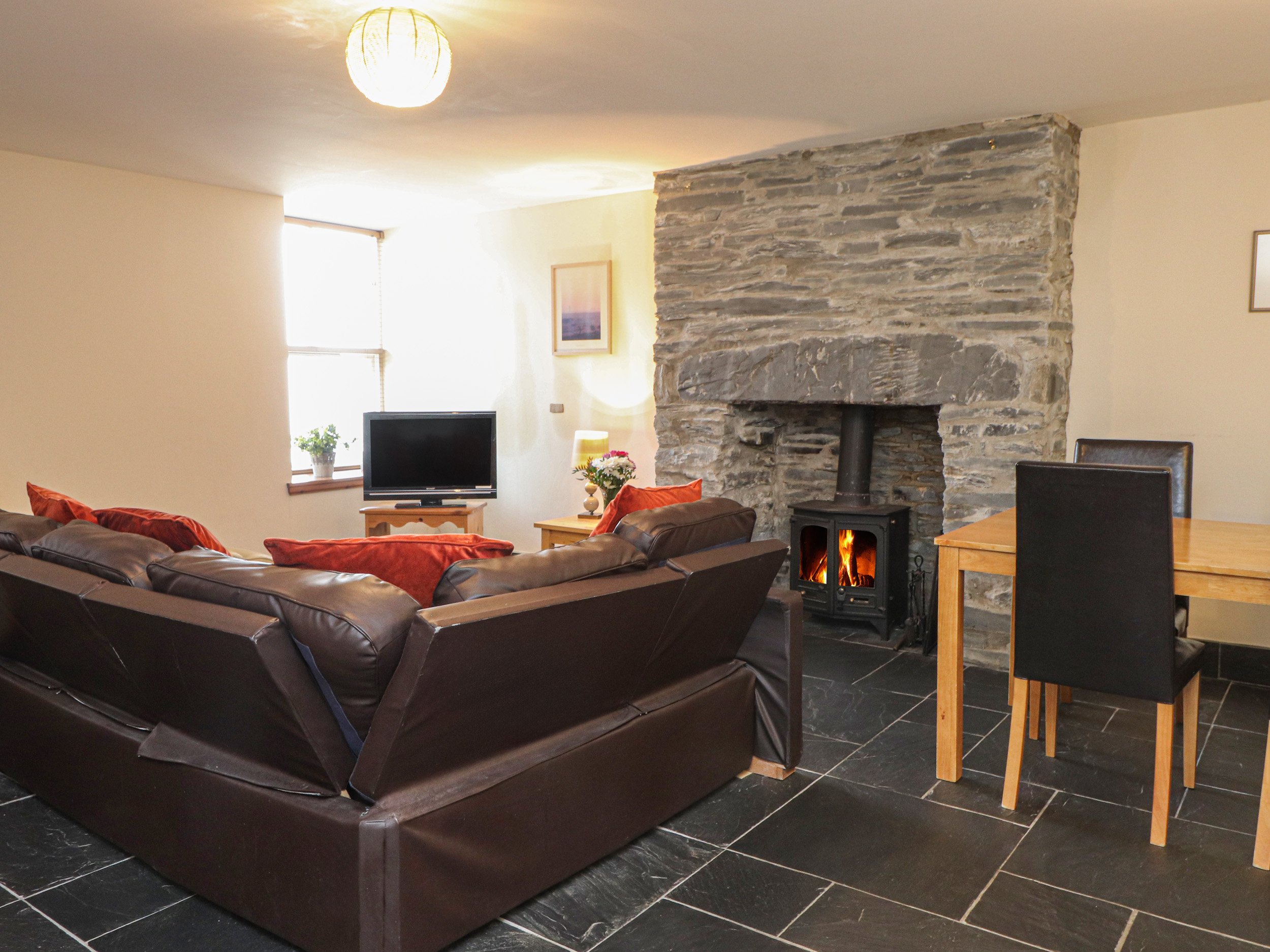 2 bedroom Cottage for rent in Betws-y-Coed
