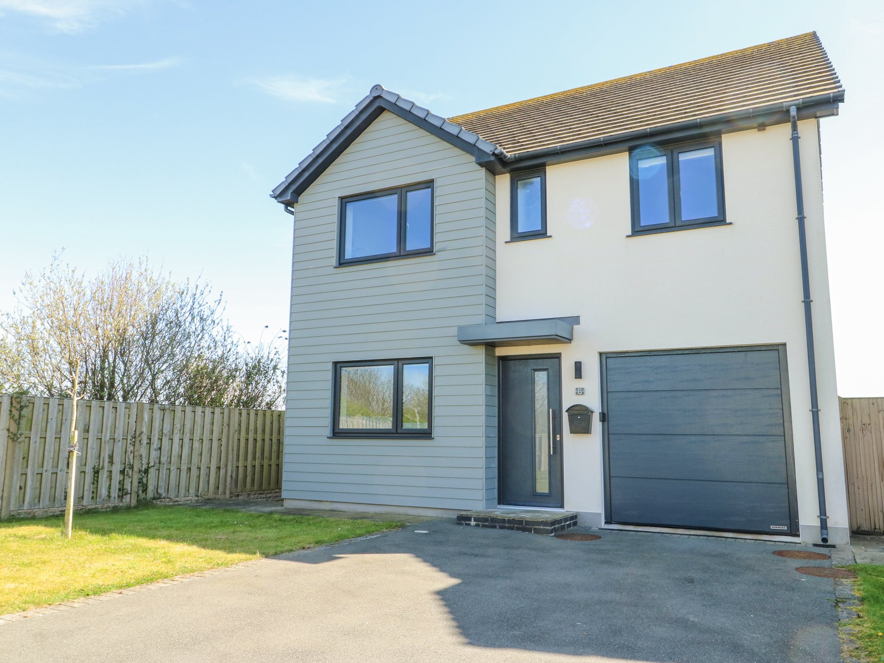 4 bedroom Cottage for rent in Rhosneigr