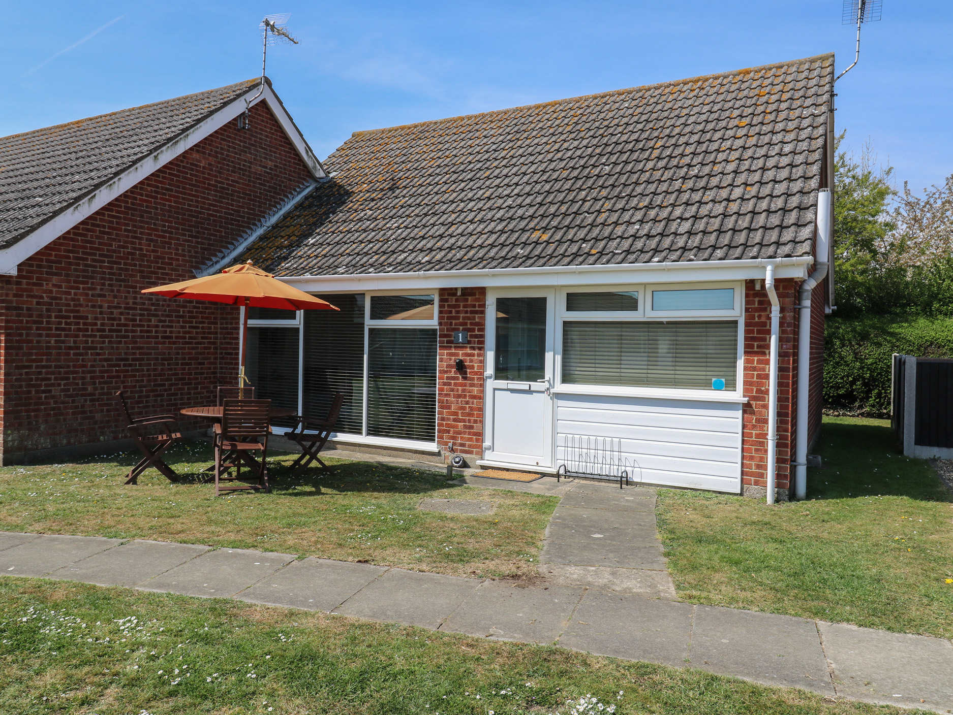3 bedroom Cottage for rent in Lowestoft