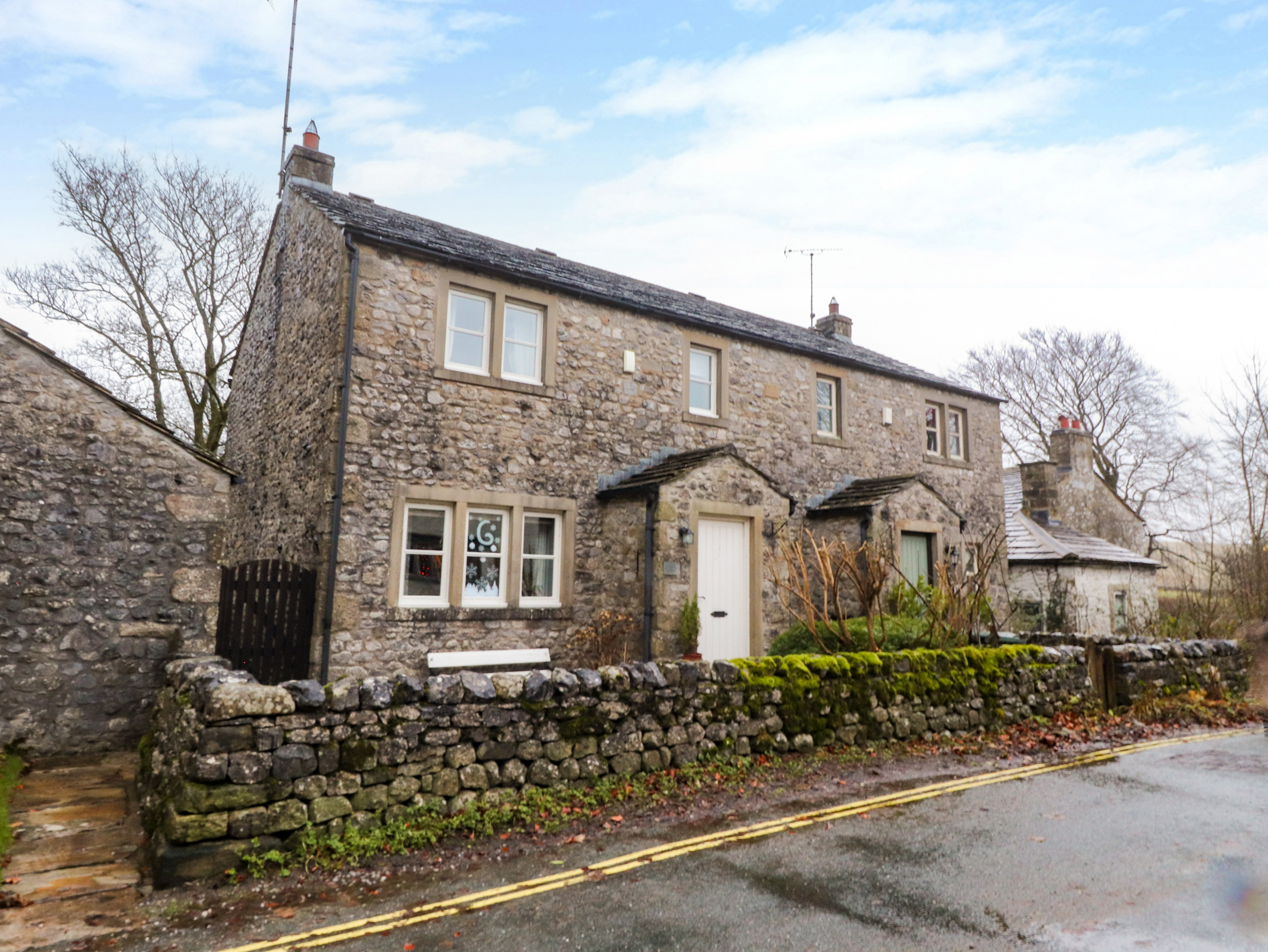 2 bedroom Cottage for rent in Skipton
