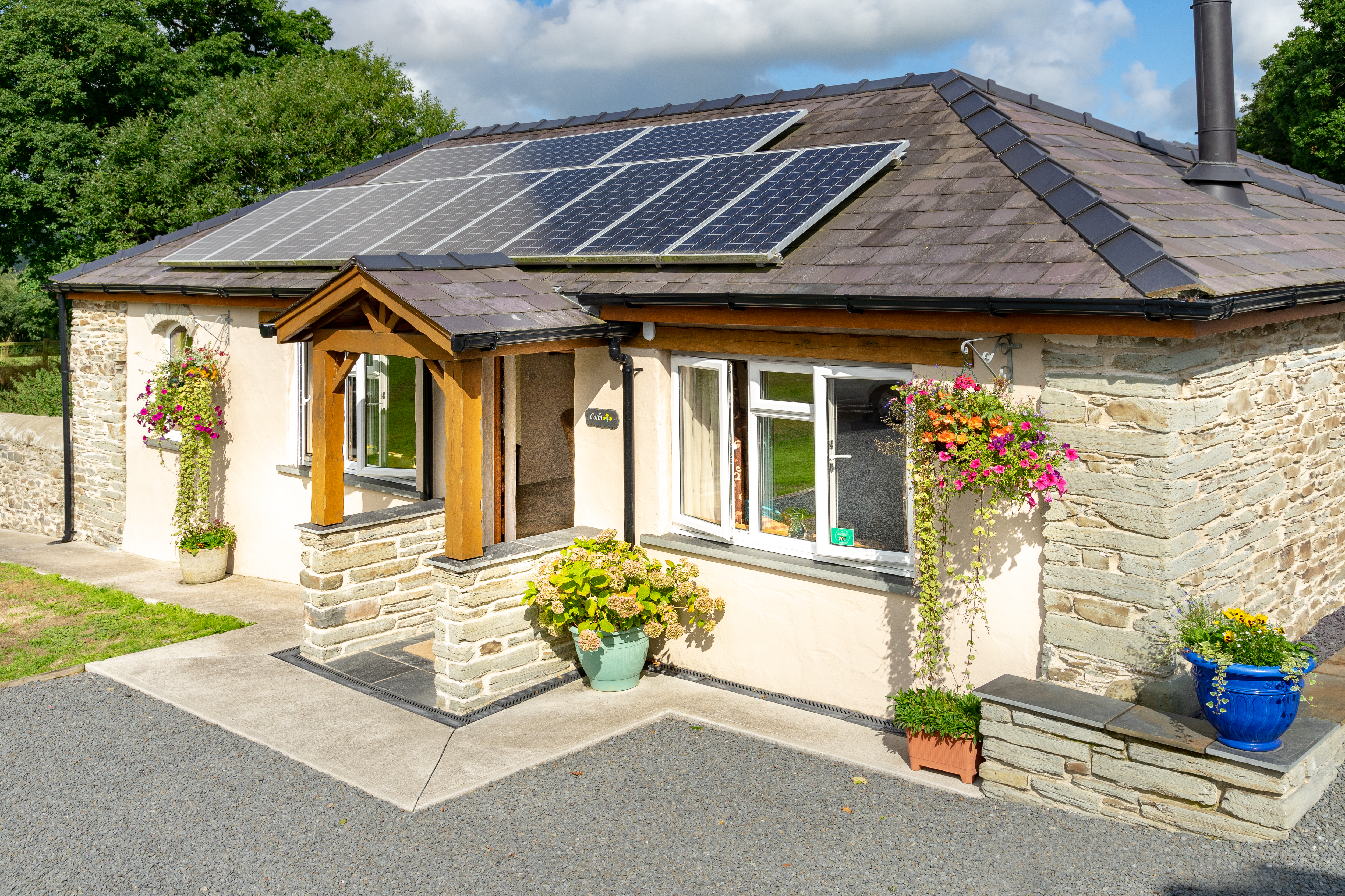 2 bedroom Cottage for rent in Newcastle Emlyn