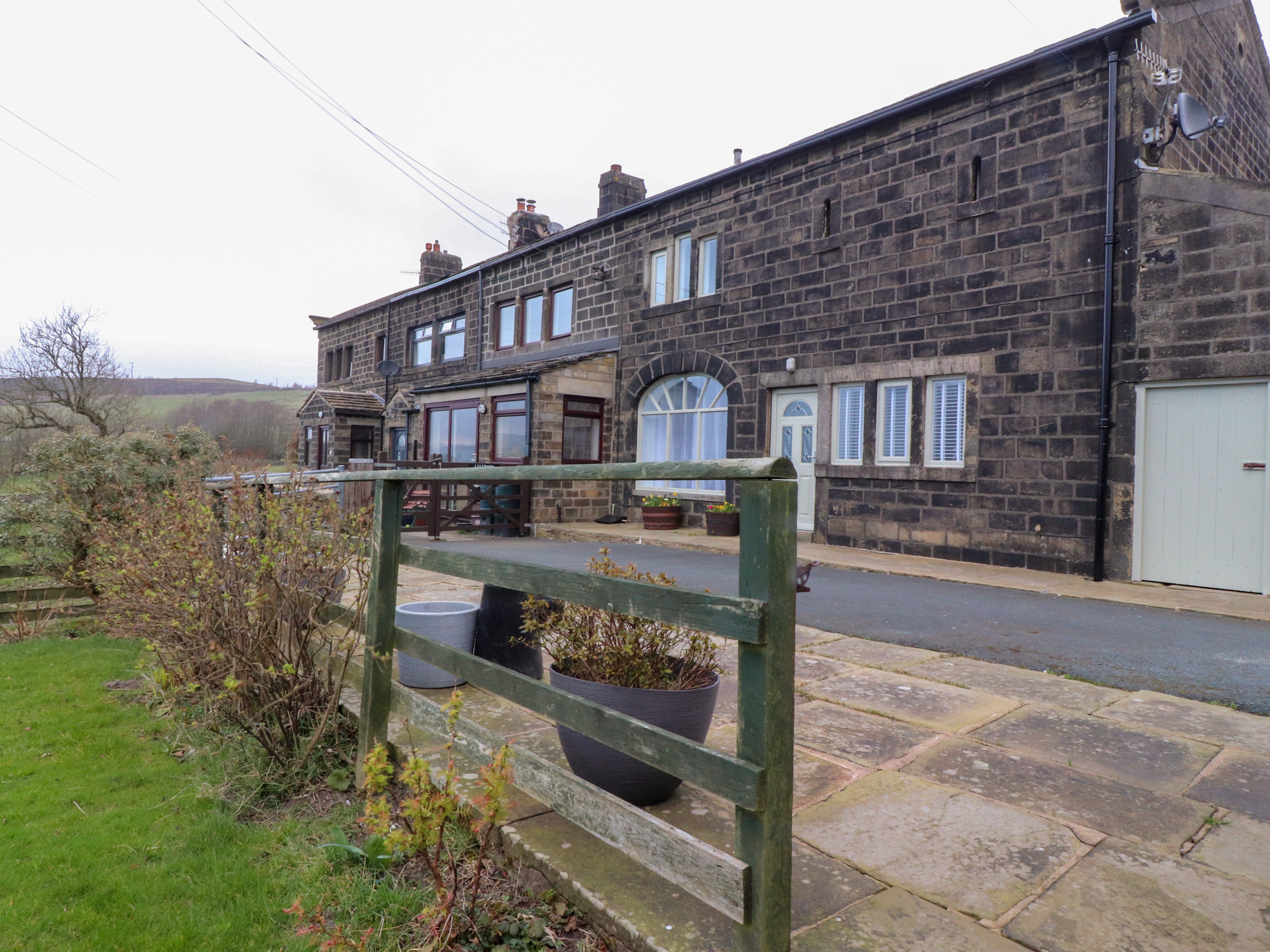 3 bedroom Cottage for rent in Hebden Bridge